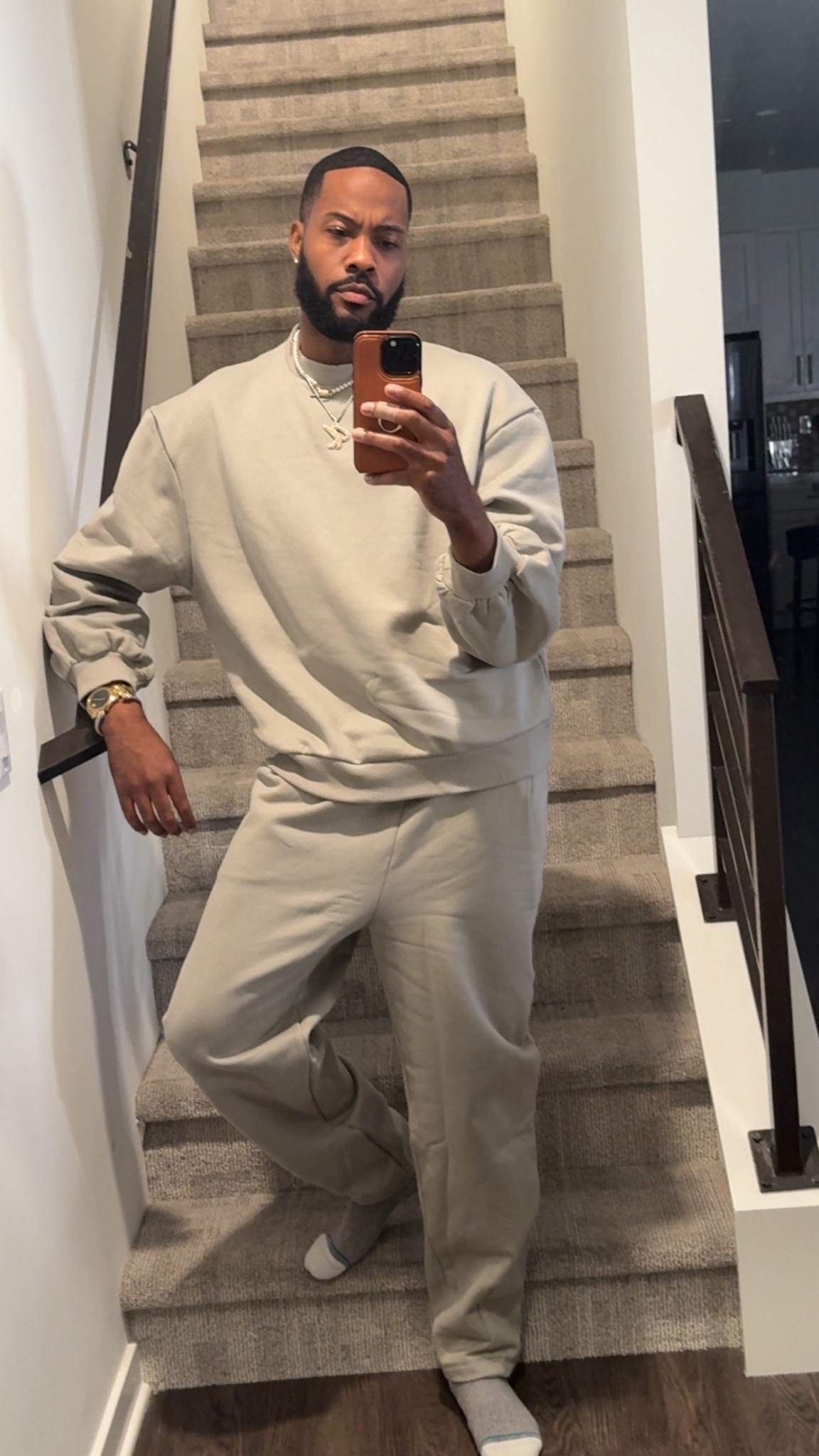 Cozy kick around fits are my fave especially during the fall! 