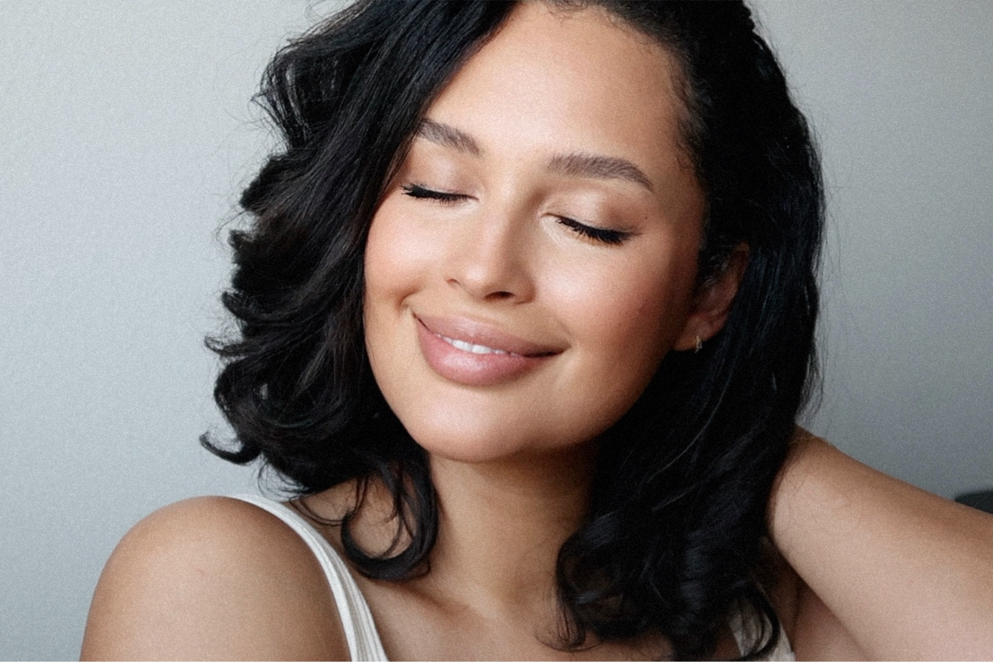 these are my top skincare and makeup products perfect for glowing and hydrated skin that will keep you protected from the sun all spring and summer long. this skincare base will make sure your skin is protected and hydrated and it will help with flawless makeup application and allow your makeup to stay on all day long no matter what outdoor activities you may get into. This is my go to makeup look perfect for the beach or pool because of the simplistic and clean elements. I love being able to wear a minimal makeup especially for this spring/summer season! 

#LTKU #LTKbeauty #LTKsalealert