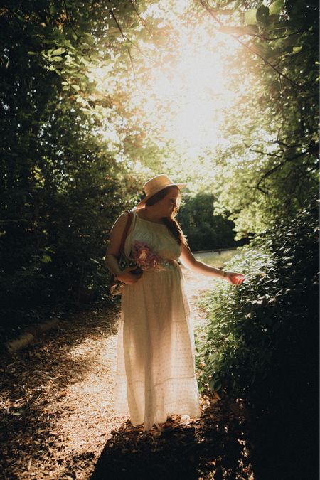 White Midi dress for summer 

#LTKcurves #LTKtravel #LTKSeasonal