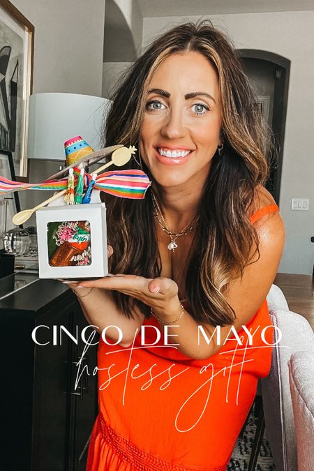 MARGARITA HOSTESS GIFT! 💃🏻🍹💃🏻I’m obsessed with the pineapple jalapeño margarita premium cocktail by @ontherocks & thought it would make a great Cinco de Mayo themed gift! Here are the details!:

🍍 jalapeño pineapple, margarita bottle by on the rocks
🍍 small gift box 
🍍 mini bottle of Tajin (@dollartree
🍍 fresh jalapeño
🍍 paper shred
🍍 colorful ribbon 
🍍 pineapple cocktail stirrer (@dollartree)
🍍 mini sombrero hat on top

And you’re off to your fiesta!! 💃🏻🍹💃🏻 

Red dress — size XS

#HostessGift #CincoDeMayo #Margarita #MargaritaLover #GiftIdea #Fiesta #Hostess #Entertaining  

#LTKparties #LTKfindsunder50 #LTKGiftGuide