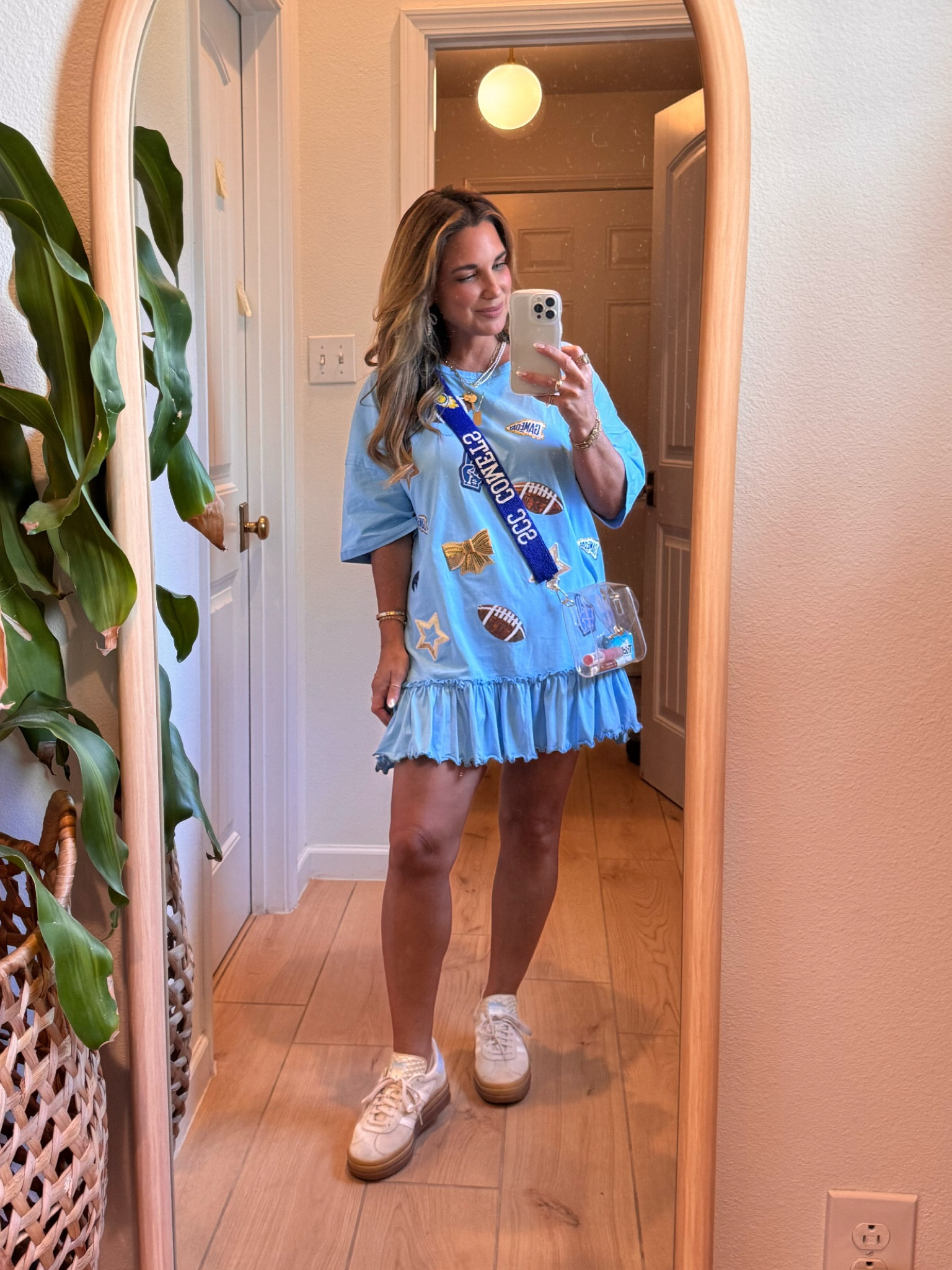 Game day outfit 💙🏈
Wearing size medium. 

#LTKFindsUnder50 #LTKOver40 #LTKStyleTip