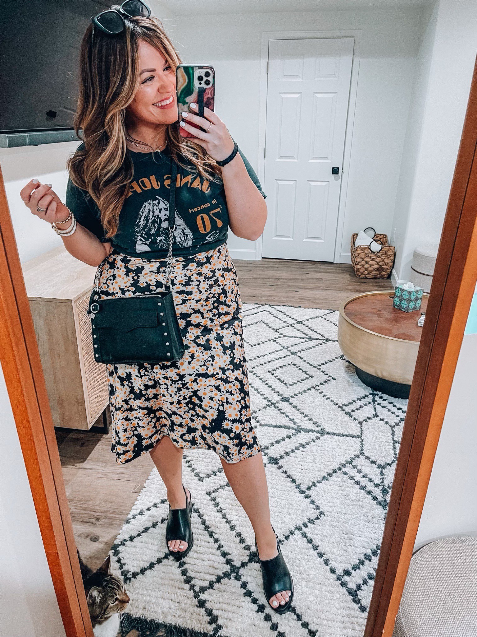 Concert outfit inspo - midsize fashion - size 14 - curvy girl
Skirt xl
Janic Joplin - similar linked
Sandals TTS

#LTKcurves #LTKSeasonal #LTKstyletip