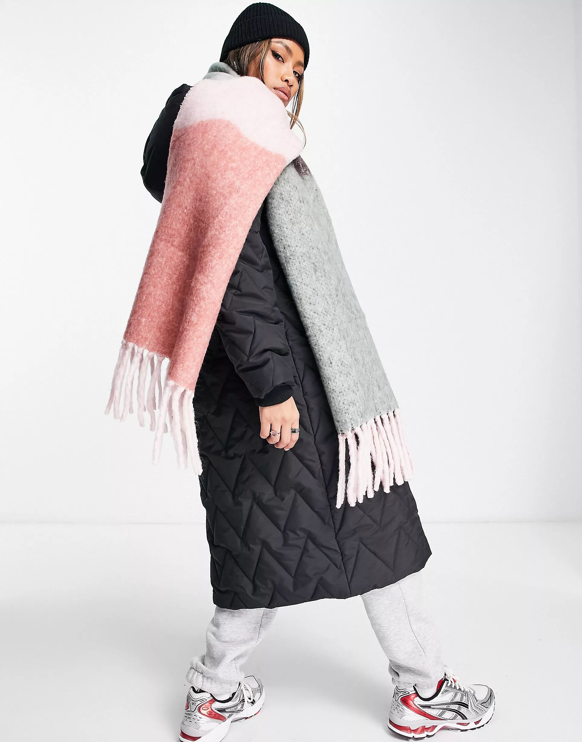 & Other Stories chunky blanket scarf in pink and green | ASOS (Global)