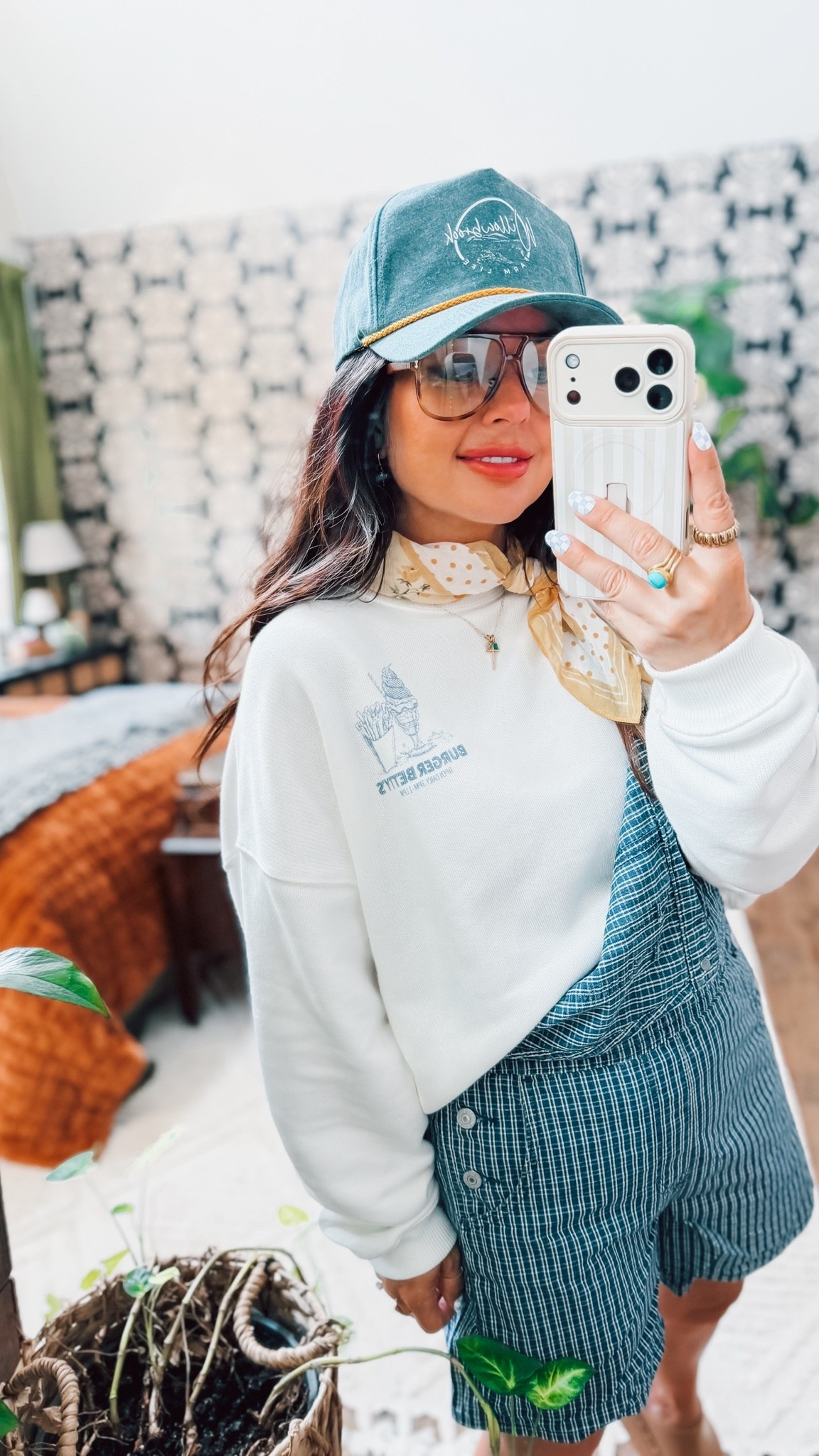 The perfect outfit for running errands, grabbing coffee or heading out for the weekend! I love this hat from my merch line!!

#LTKootd #LTKU #LTKmomlife