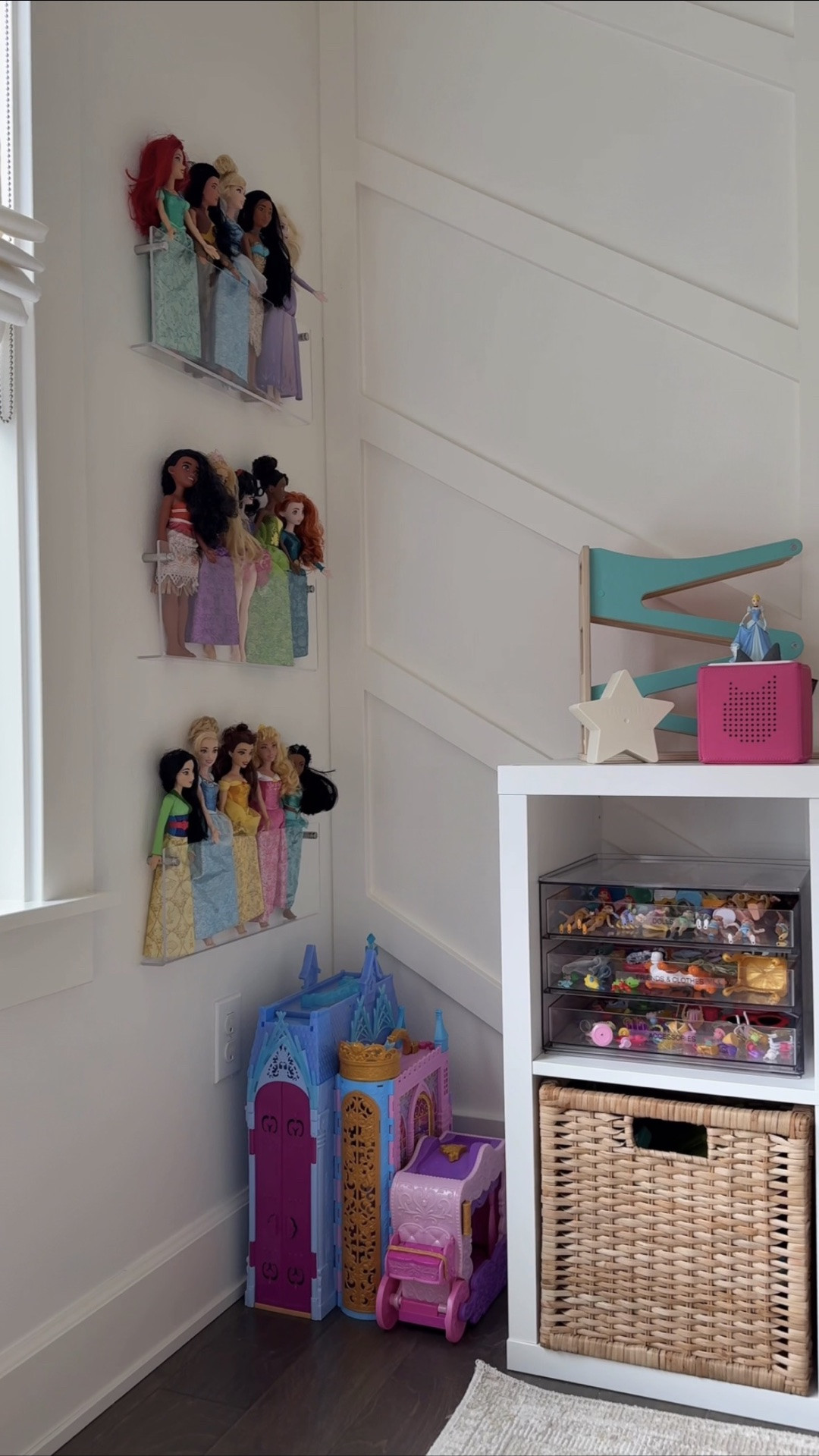 DOLL / FIGURINE ORGANIZATION! One of my favorite hacks is to use these acrylic magazine holders to store the girls’ princess and Barbie dolls! Would be perfect for action figurines too. #toyorganization

Toys, organizers, dolls, tonies

#LTKhome #LTKkids #LTKsummer