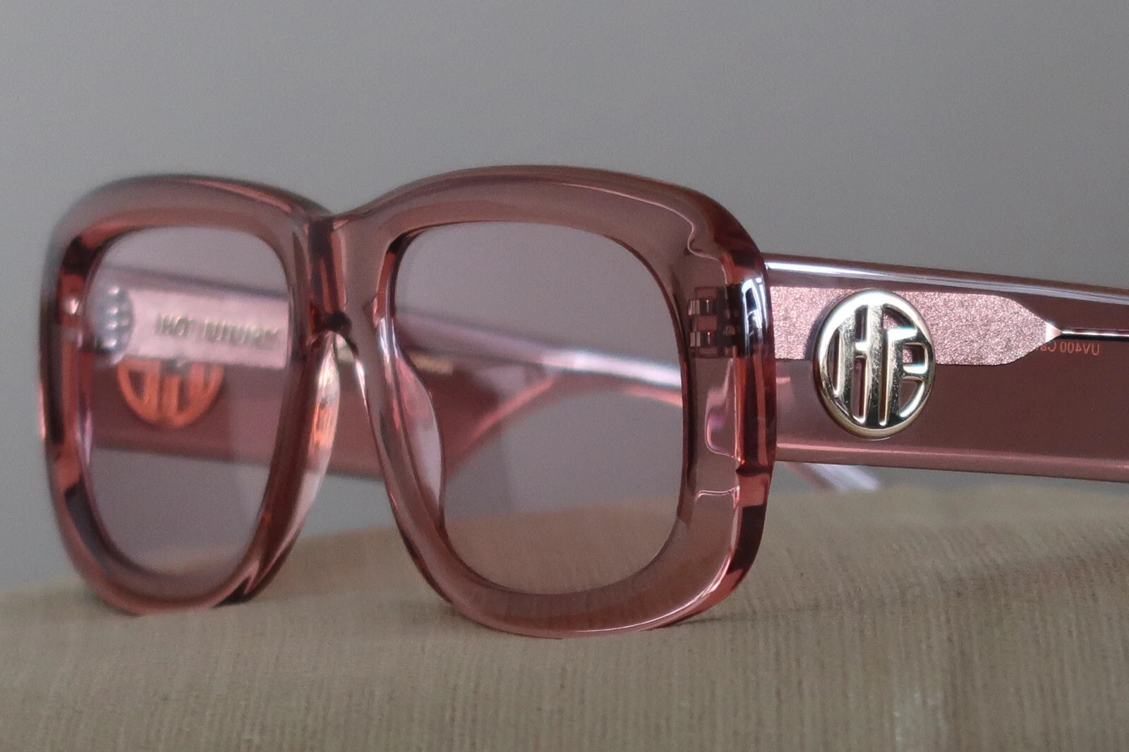 HOT FUTURES SUNGLASSES HIGH ROLLER 6 ROSE PINK & GOLD A FASHION HOLIDAY CLASSIC  | eBay | eBay UK