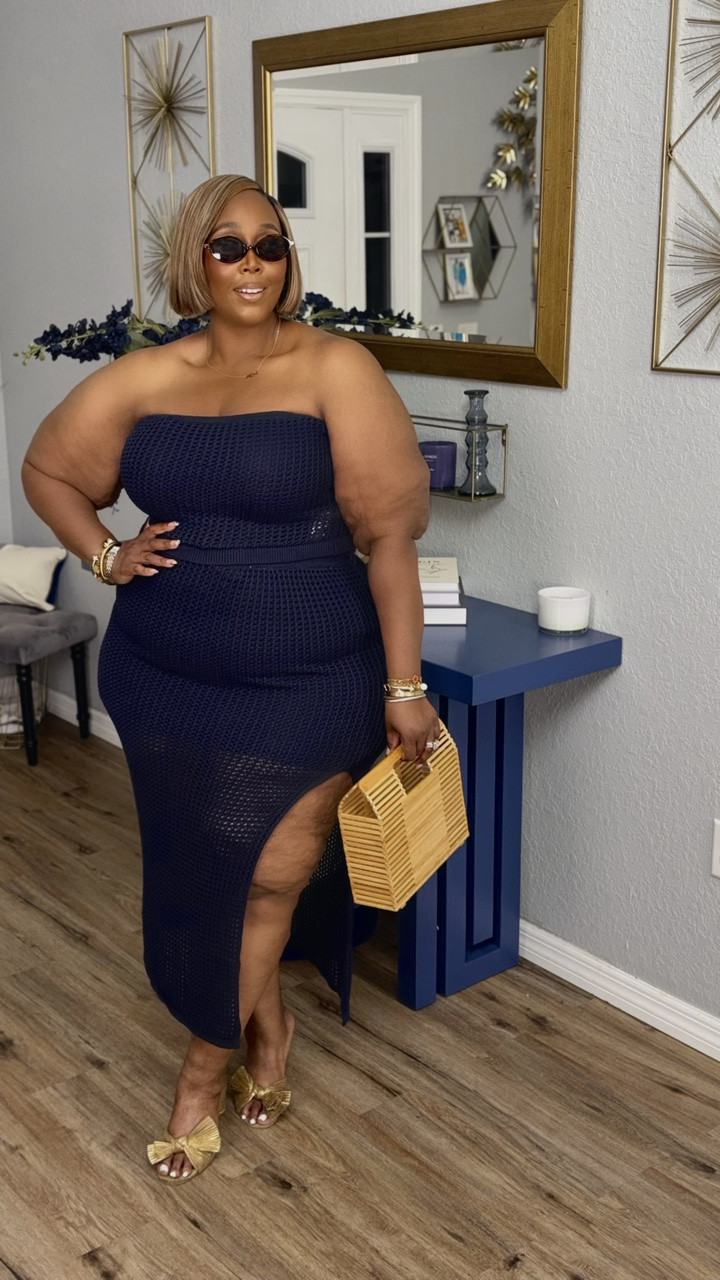 My go-to bra from @Lane Bryant ! You can wear it both with straps or without. Wearing a 40DDD in the comfort bliss Plunge Strapless

#LTKOver40 #LTKPlusSize