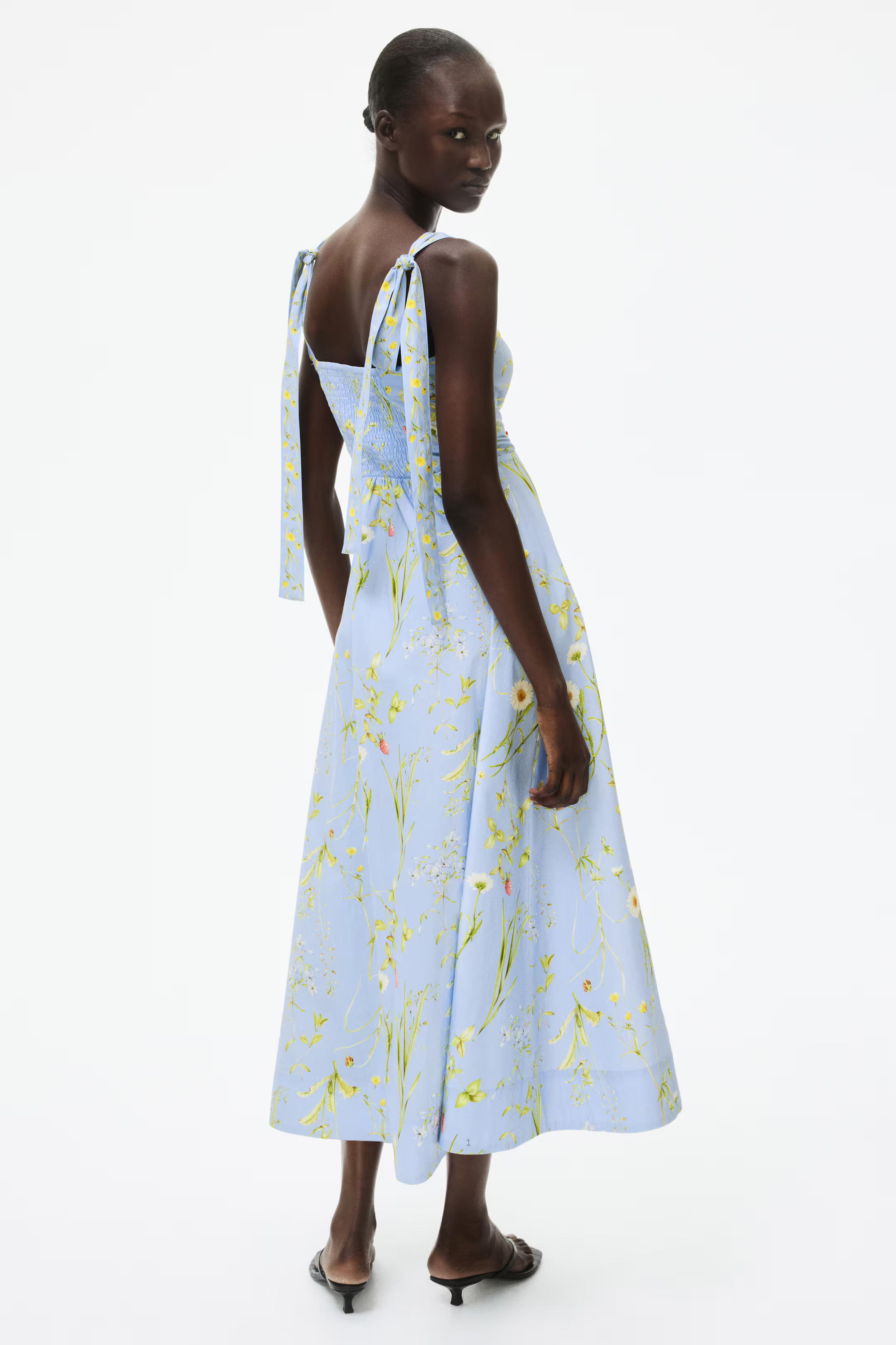 Tie-strap cotton dress | H&M (UK, MY, IN, SG, PH, TW, HK)