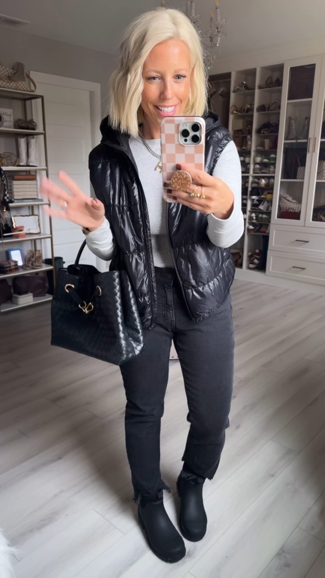 I loved the jacket version so of course I had to have the vest!!!!! It’s sooooo nice!!!!!! So unique and I’m in love and only $12 right now!!!
⬇️⬇️⬇️
Vest size medium  
Top small
Jeans size 6 (should have done 4)
Boots TTS (go up if between sizes)

#LTKSeasonal #LTKSaleAlert #LTKFindsUnder50