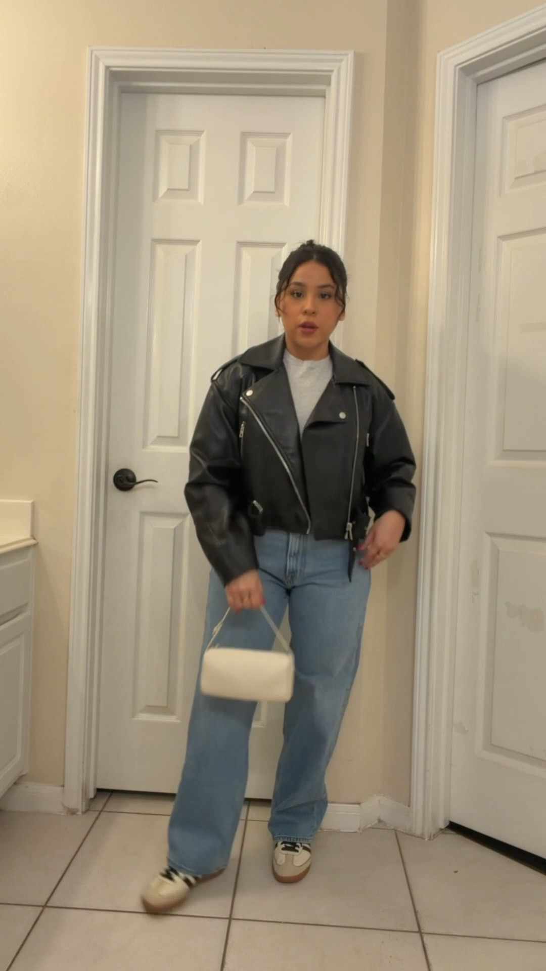 Jeans: 26 short 
Tee: small 
Jacket: small 
Sneakers: 6 women 
White the row lookalike bag 

#LTKootd #LTKdayinmylife #LTKstorytime