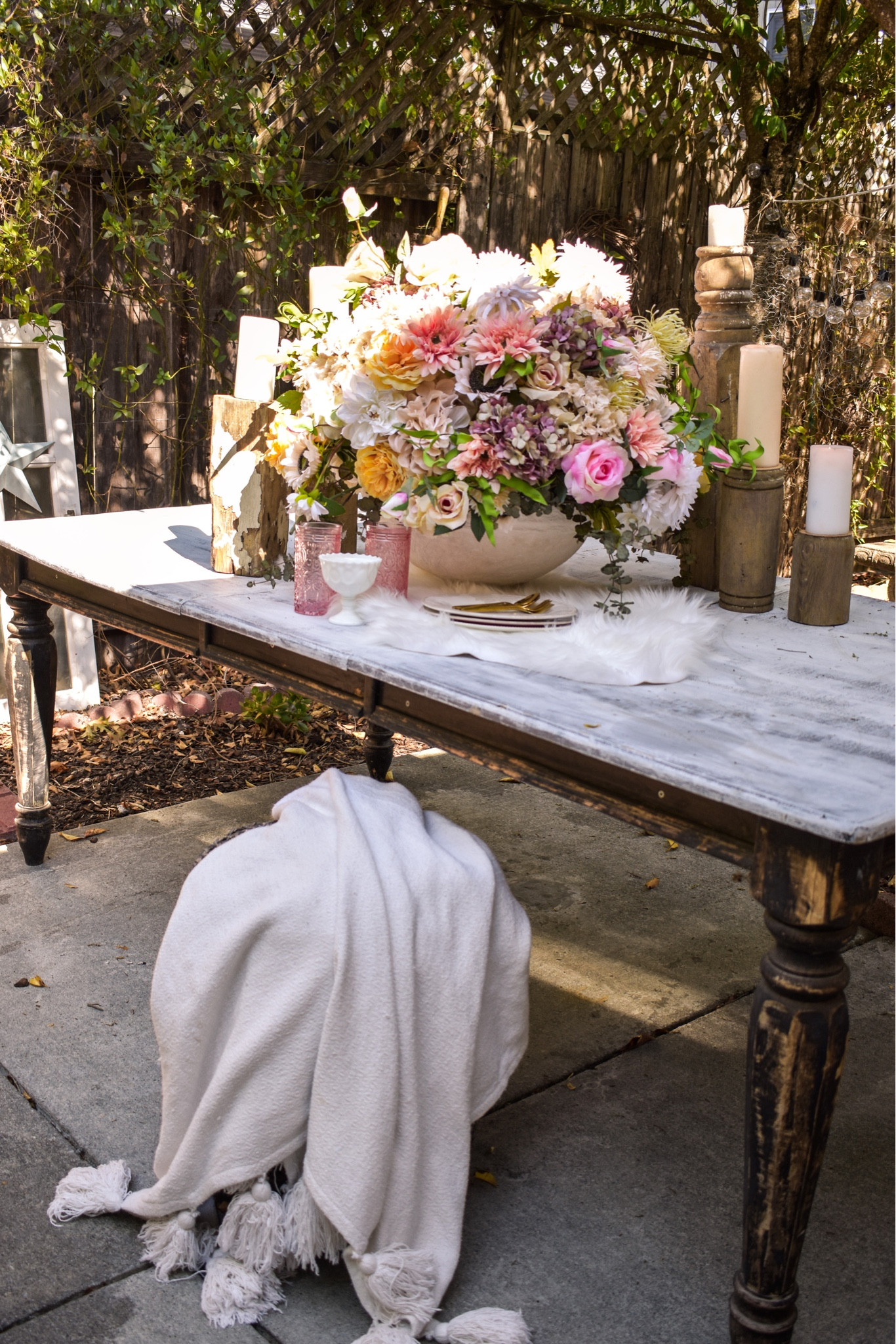 Summer Flower Tablescape. See previous post with flowers links. For more details countrychichomes.com #flowers #homedecor

#LTKwedding #LTKhome #LTKfamily #LTKeurope