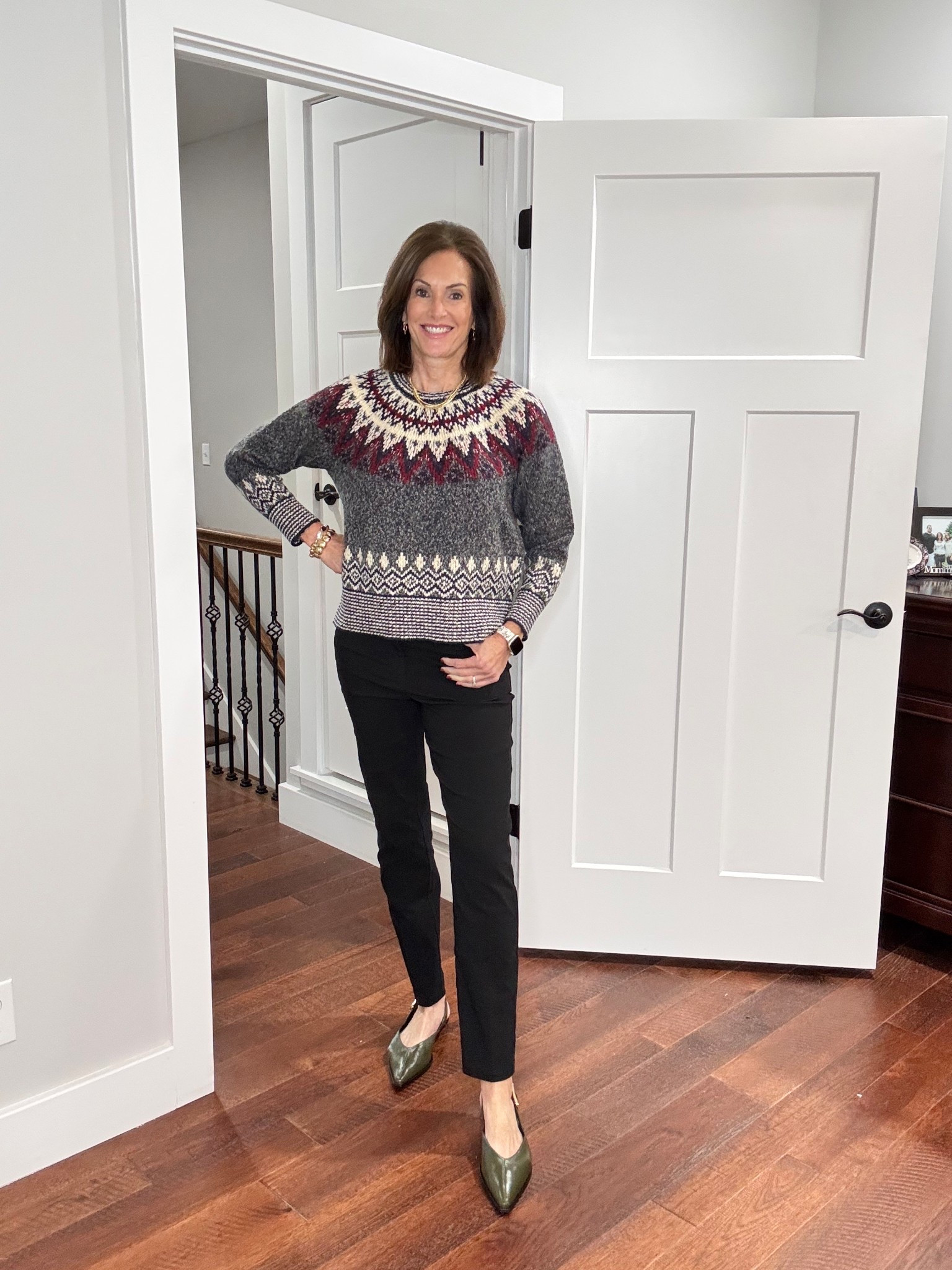 Fair isle sweater - M
Stretch pants - size 8 

Thanksgiving style 

#LTKCyberWeek #LTKHoliday #LTKootd