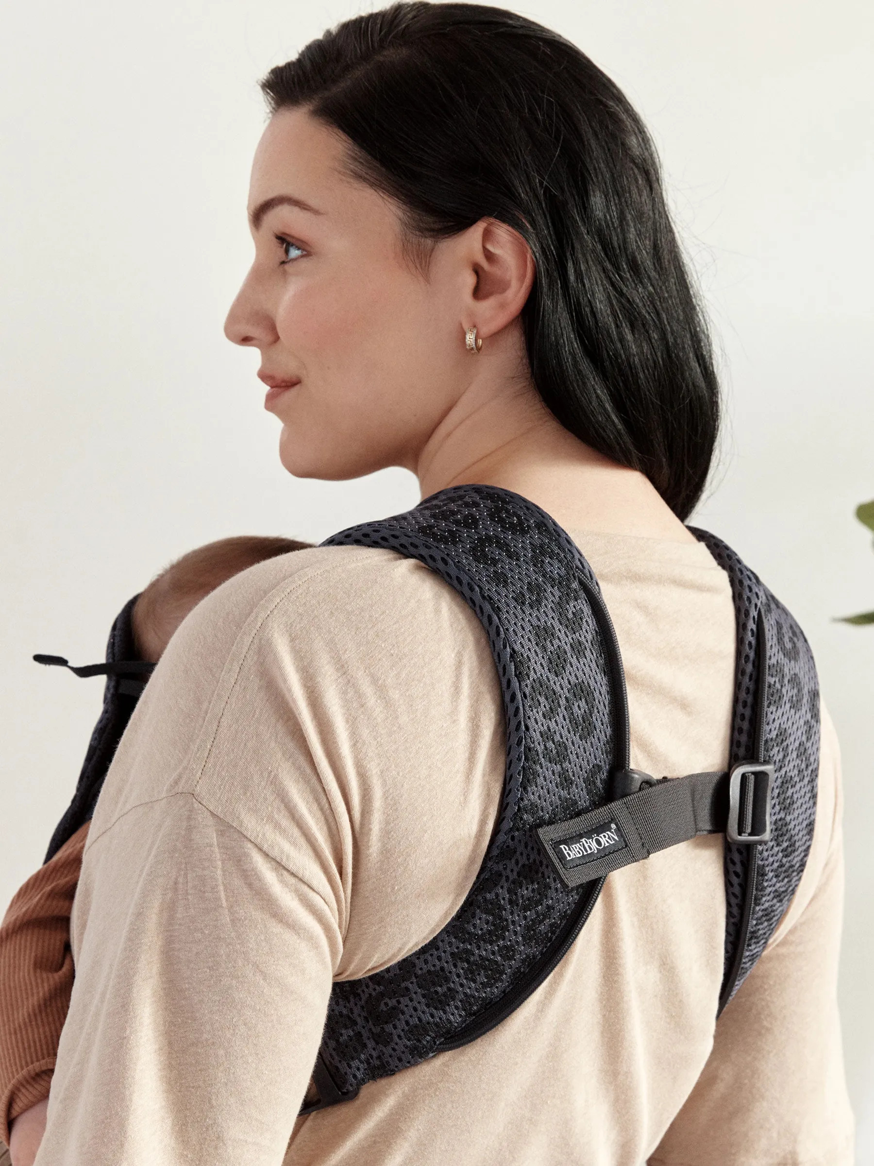 Baby Carrier One Air | BabyBjorn