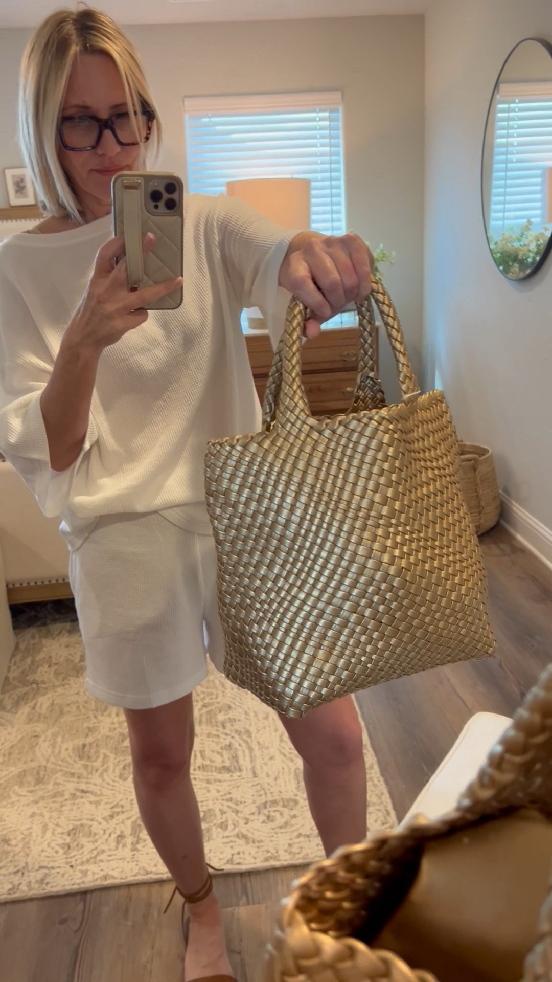 #gold #purse #amazon  #fashionover50
#twopieceoutfit #loungewear #cozyfit

#LTKOver40 #LTKFindsUnder50