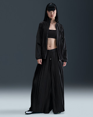 Nike Sportswear Collection Women's Mid-Rise Pleated Track Pants | Nike (US)