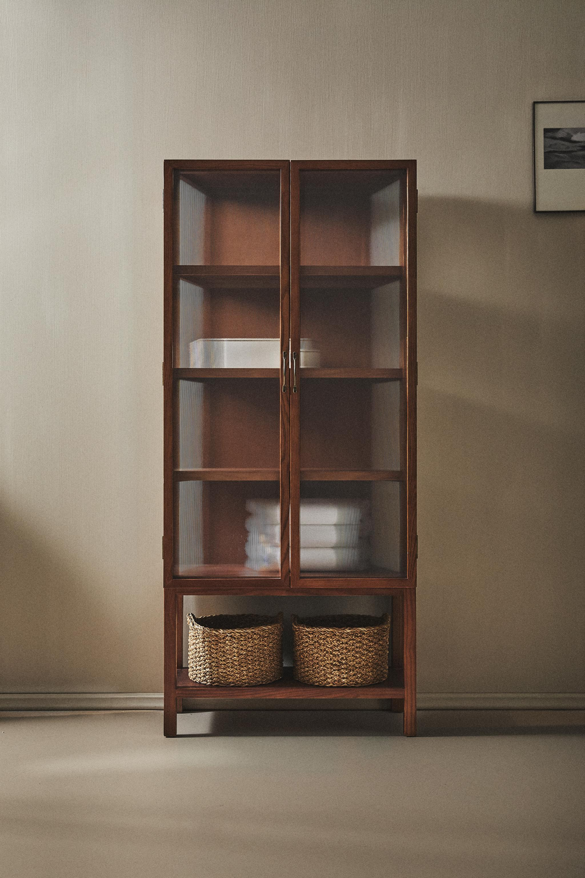 ASH WOOD SIDEBOARD WITH GLASS DOORS | Zara US