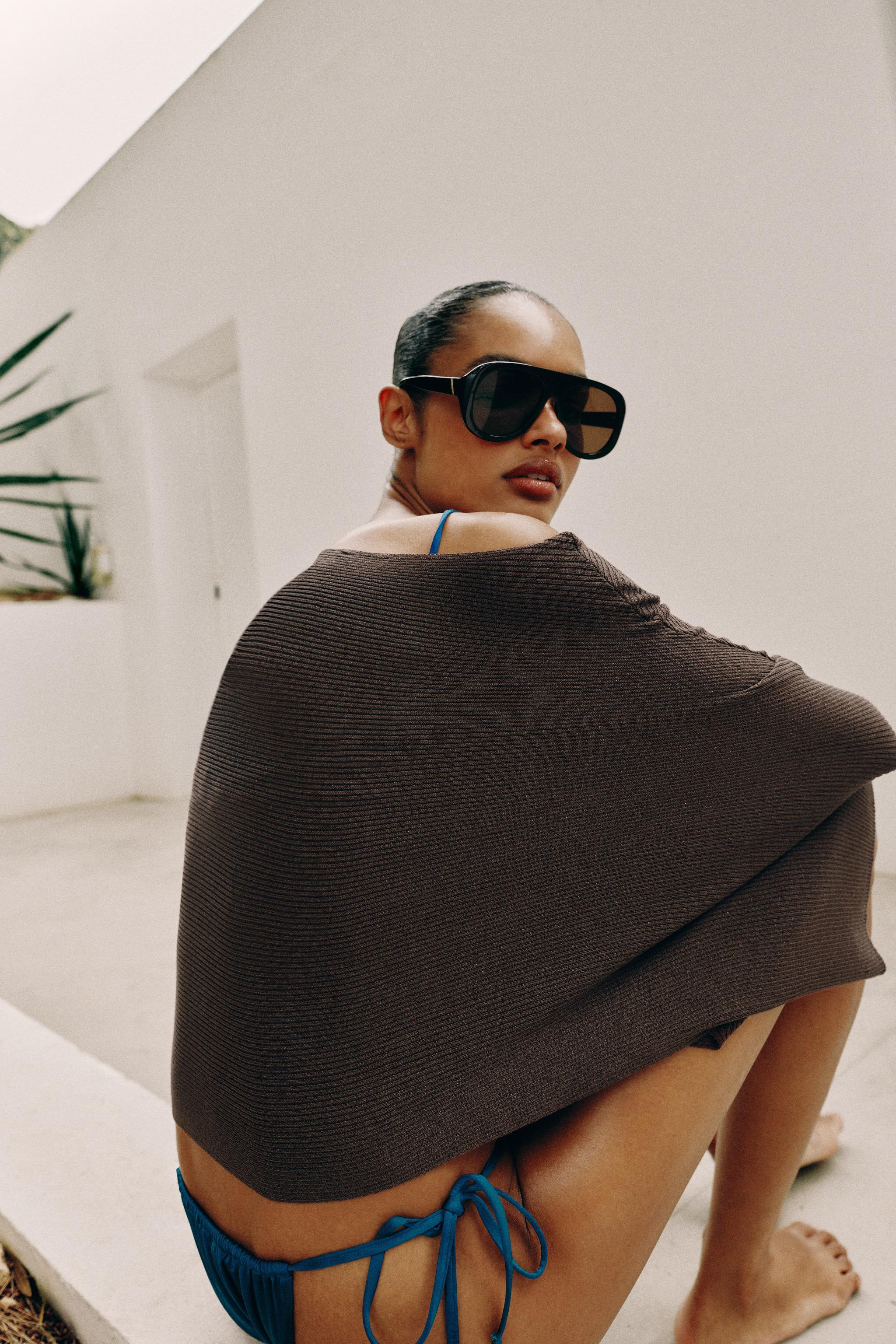 SHORT CAPE KNIT JUMPER | Zara UK