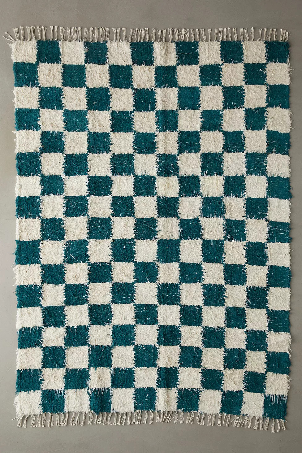 Checkerboard Green 5x7 Rug | Urban Outfitters (EU)
