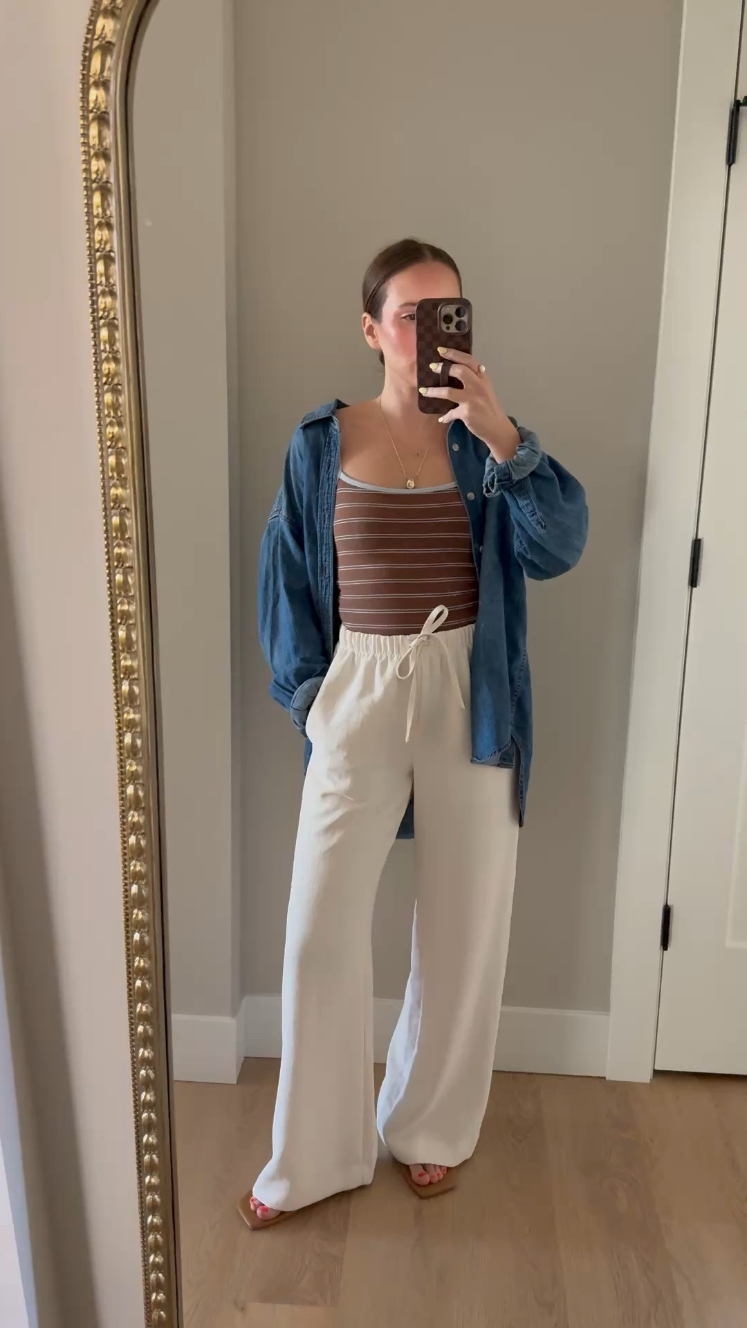My uniform! My favorite bra free tank is on sale plus an extra 15% off with code AFSUMMER. My favorite electric picks necklace is 20% off with code MDW20. Wearing a xs tank, small button down + small pants 

Summer style, ootd, mom outfit, lodge pants, aritzia finds, bra free tank

#LTKootd