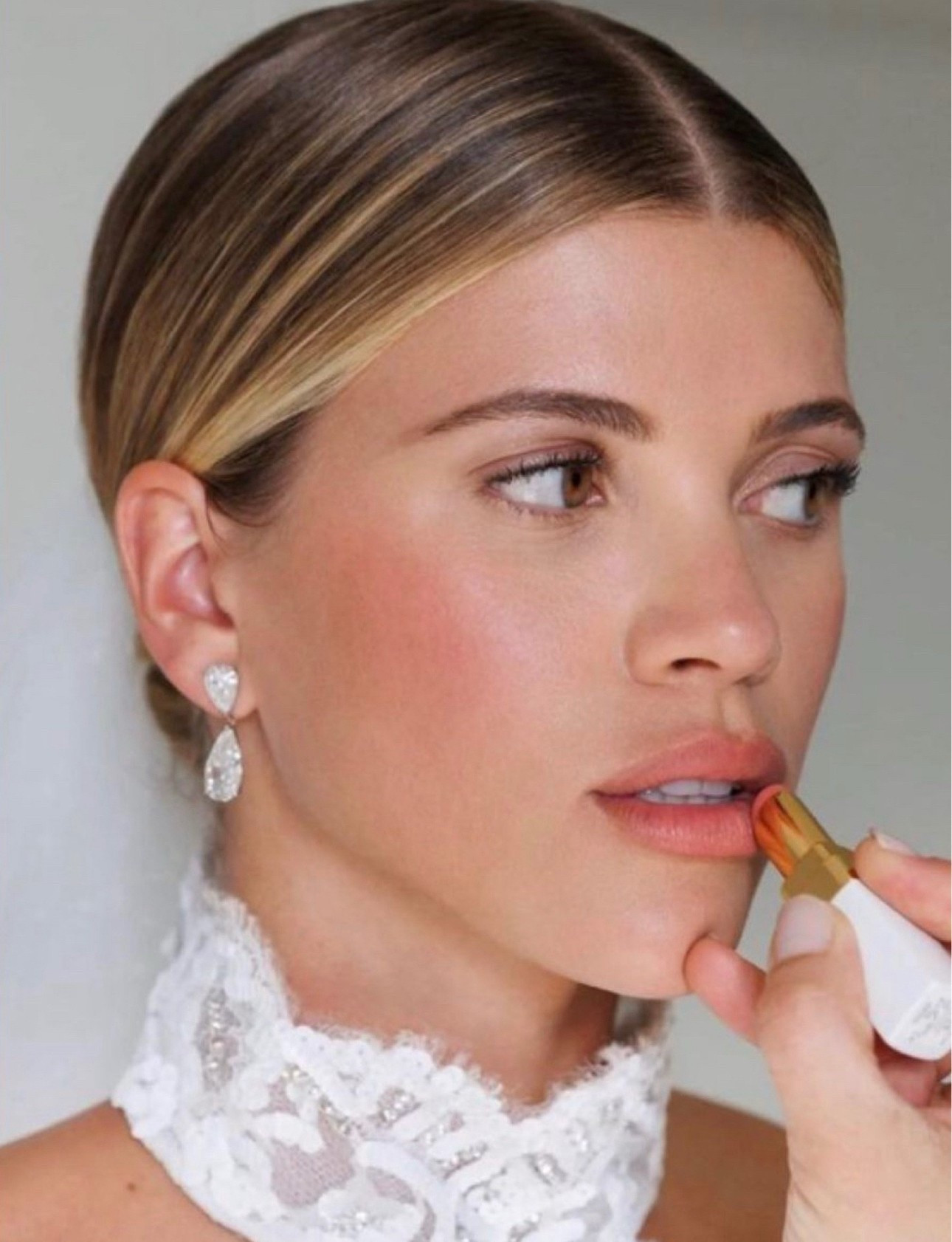 Sofia Richie Wedding Makeup linked best pinky lips

#LTKBeauty #LTKFindsUnder50 #LTKSummerEdit