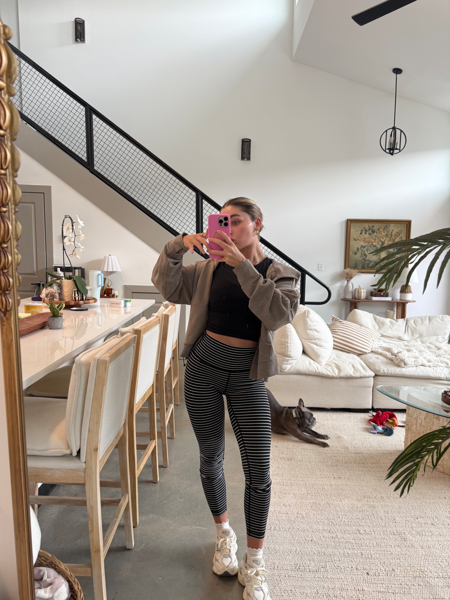 top - 4
jacket- s/m
pants- 4 (old lulu design 😭)


#LTKActive #LTKStyleTip #LTKU