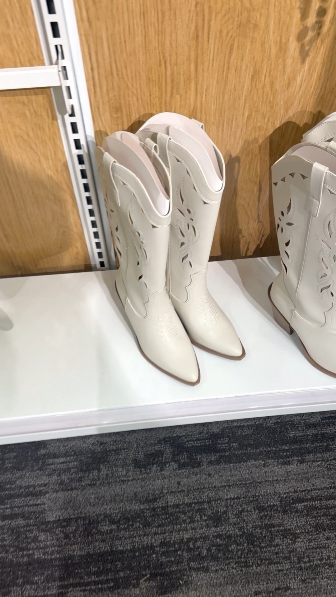 The Western Edit has arrived at Target and I am in love with the fringe and floral! Everything is so feminine and beautful. 

Shop my favorite pieces below! 👇 

western , target finds , cowgirl era , target fashion , spring summer fashion , midsize 

#LTKSeasonal #LTKootd #LTKMidsize