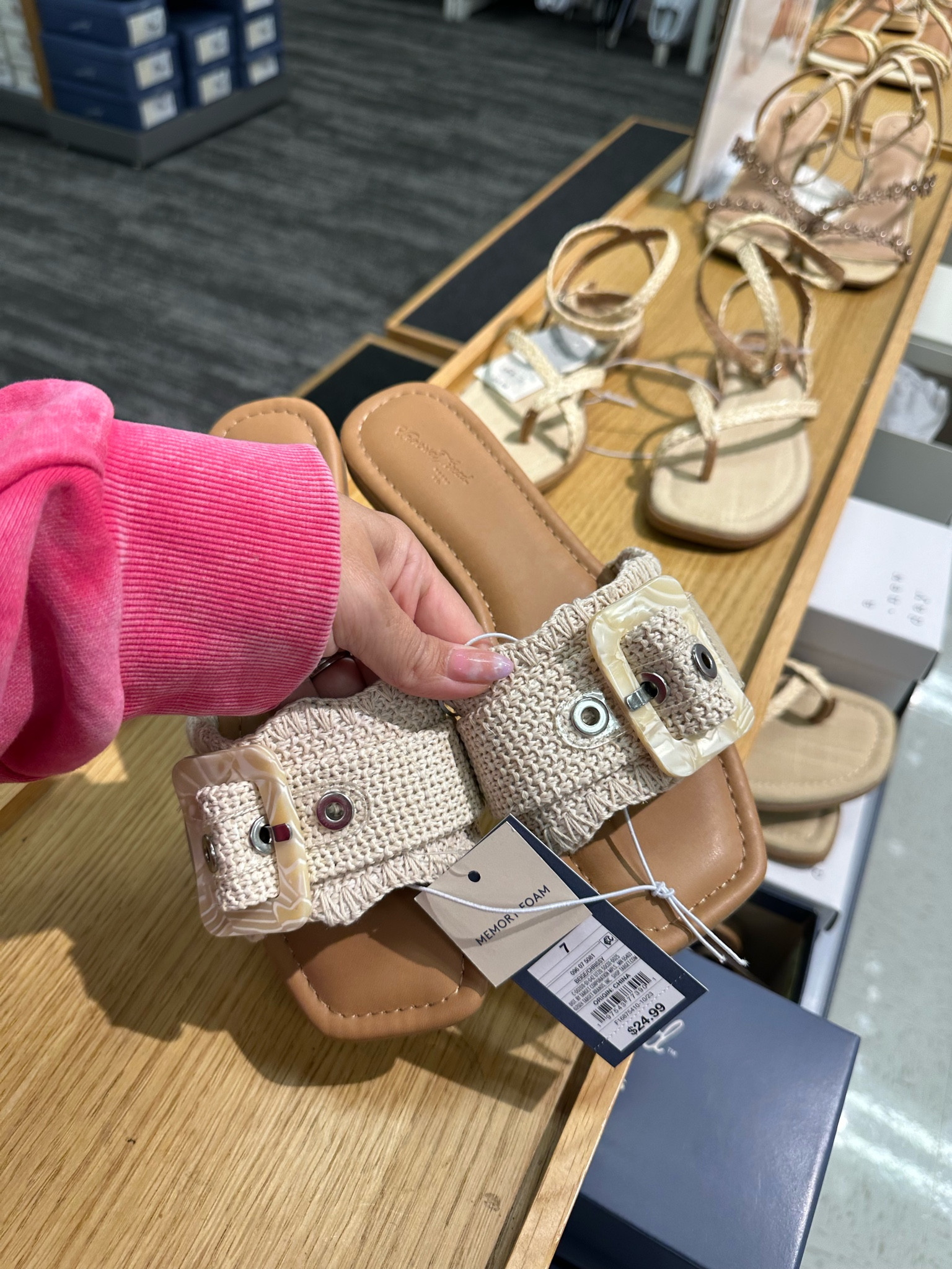 Look alikes that are hard to beat 🤩 these are so good IRL 🌴 🌊 @target

#LTKfindsunder50 #LTKshoecrush #LTKstyletip