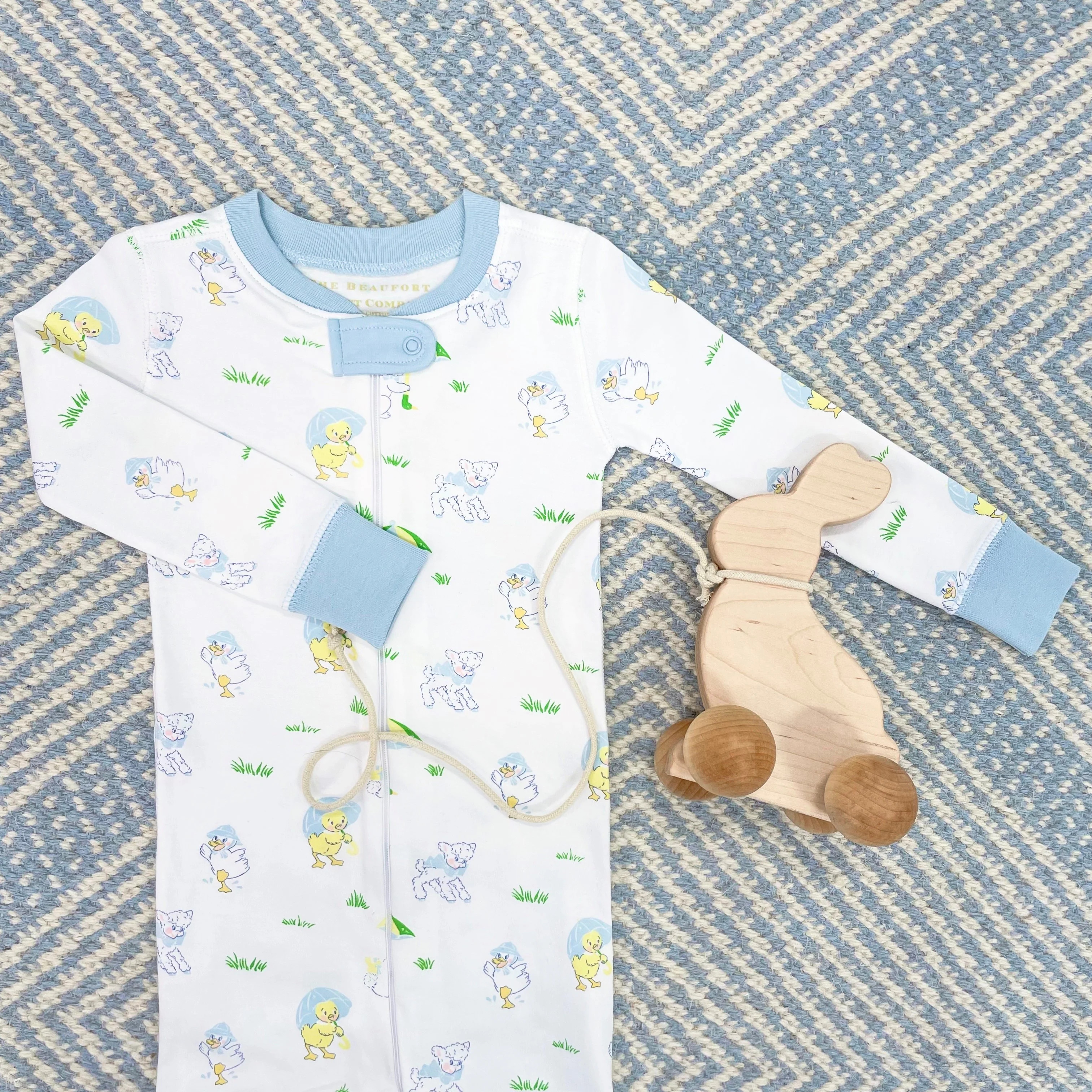 Knox's Night Night - London Lawn Party with Buckhead Blue | The Beaufort Bonnet Company