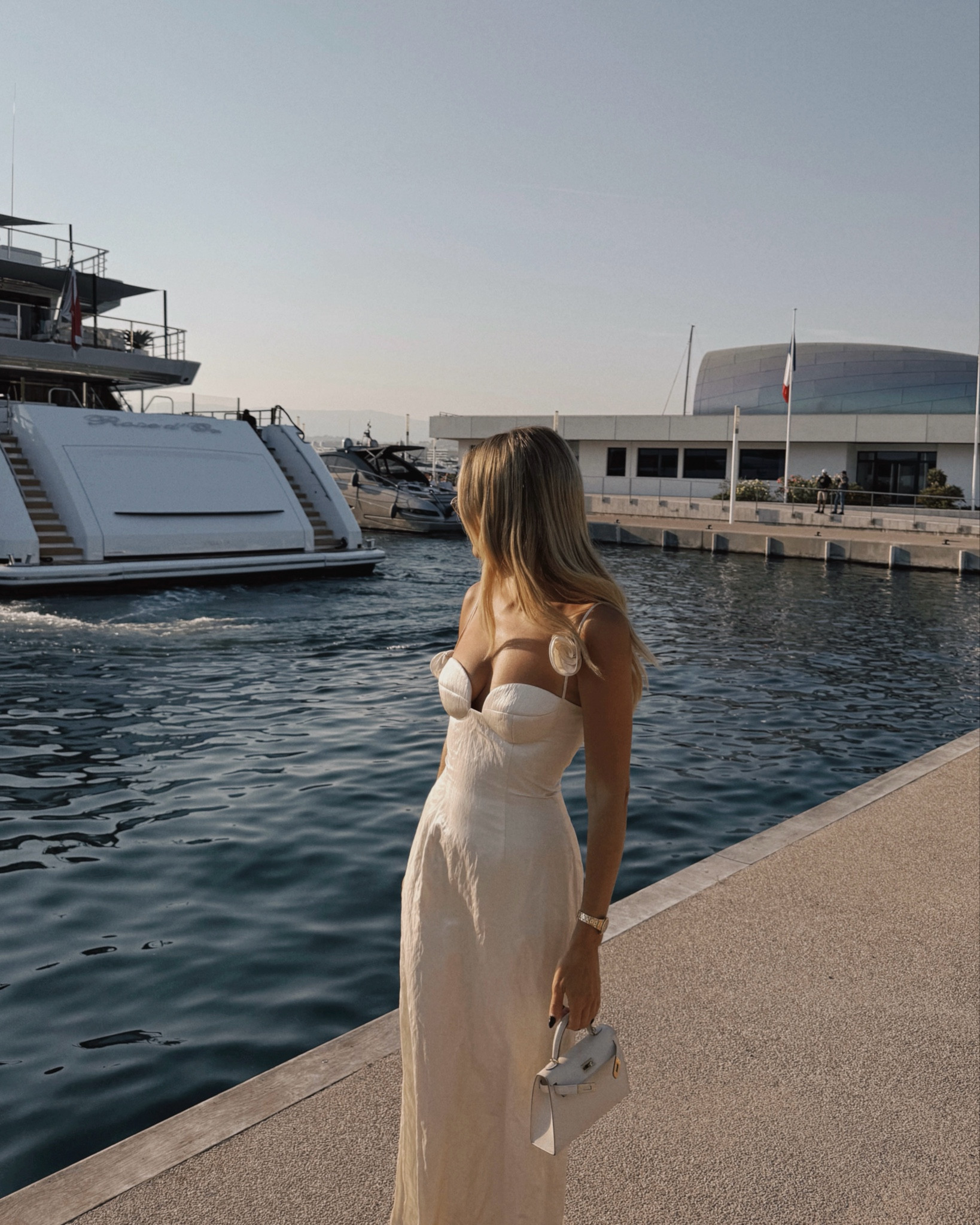 floral appliqué bustier dress 🤍