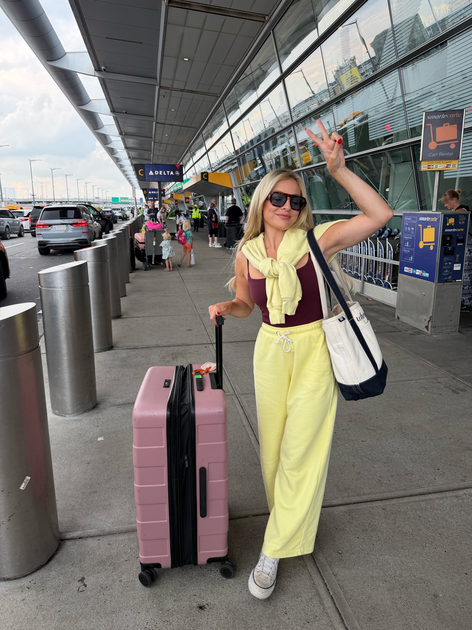Easy travel day outfit jfk to pdx

#LTKdayinmylife #LTKTravel #LTKootd