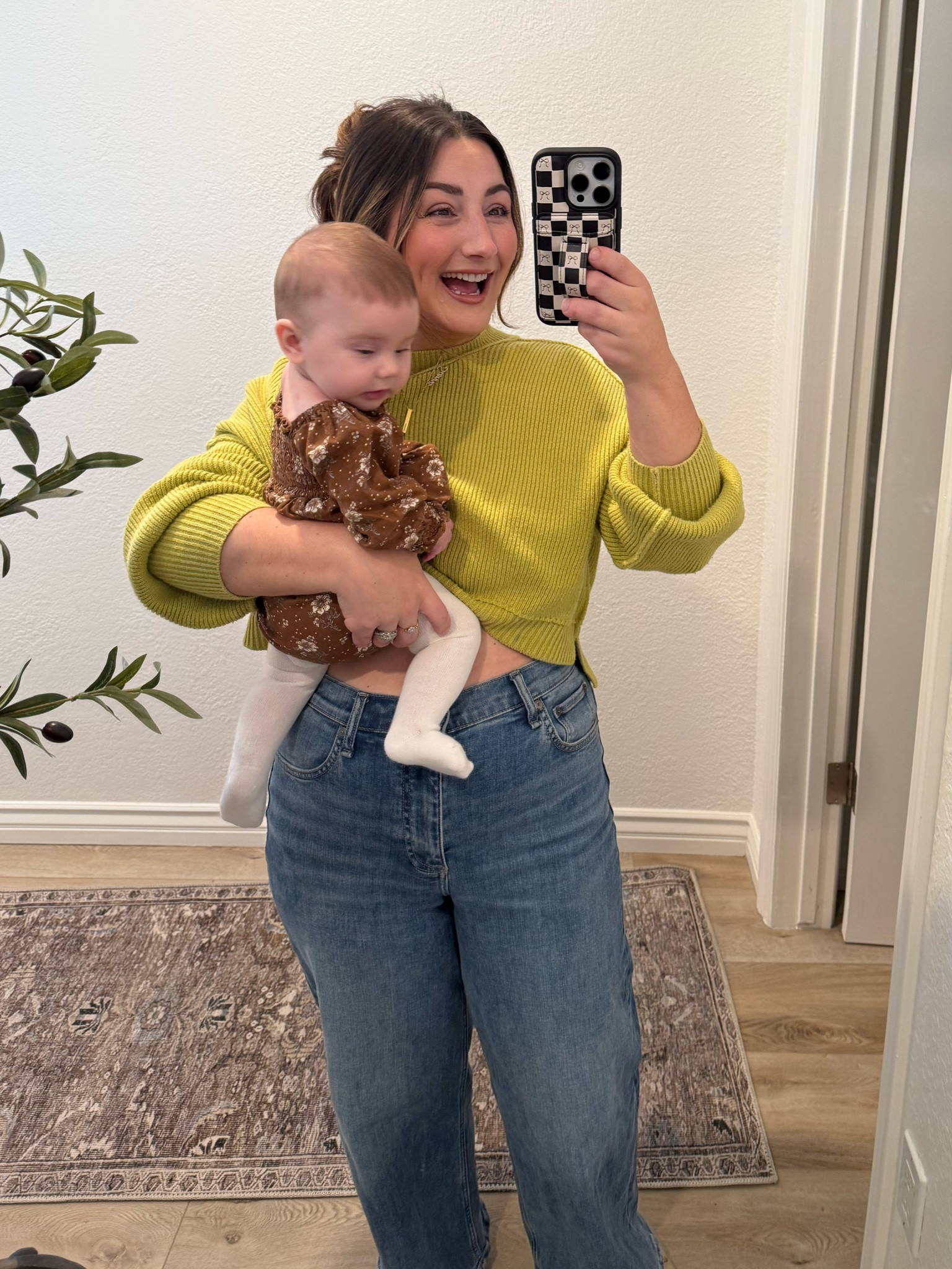 High waisted jeans size 29 (if youre between sizes then size up)
Sweater size extra small- i also linked similar
Shoes run tts 

#LTKStyleTip #LTKFindsUnder50 #LTKFindsUnder100