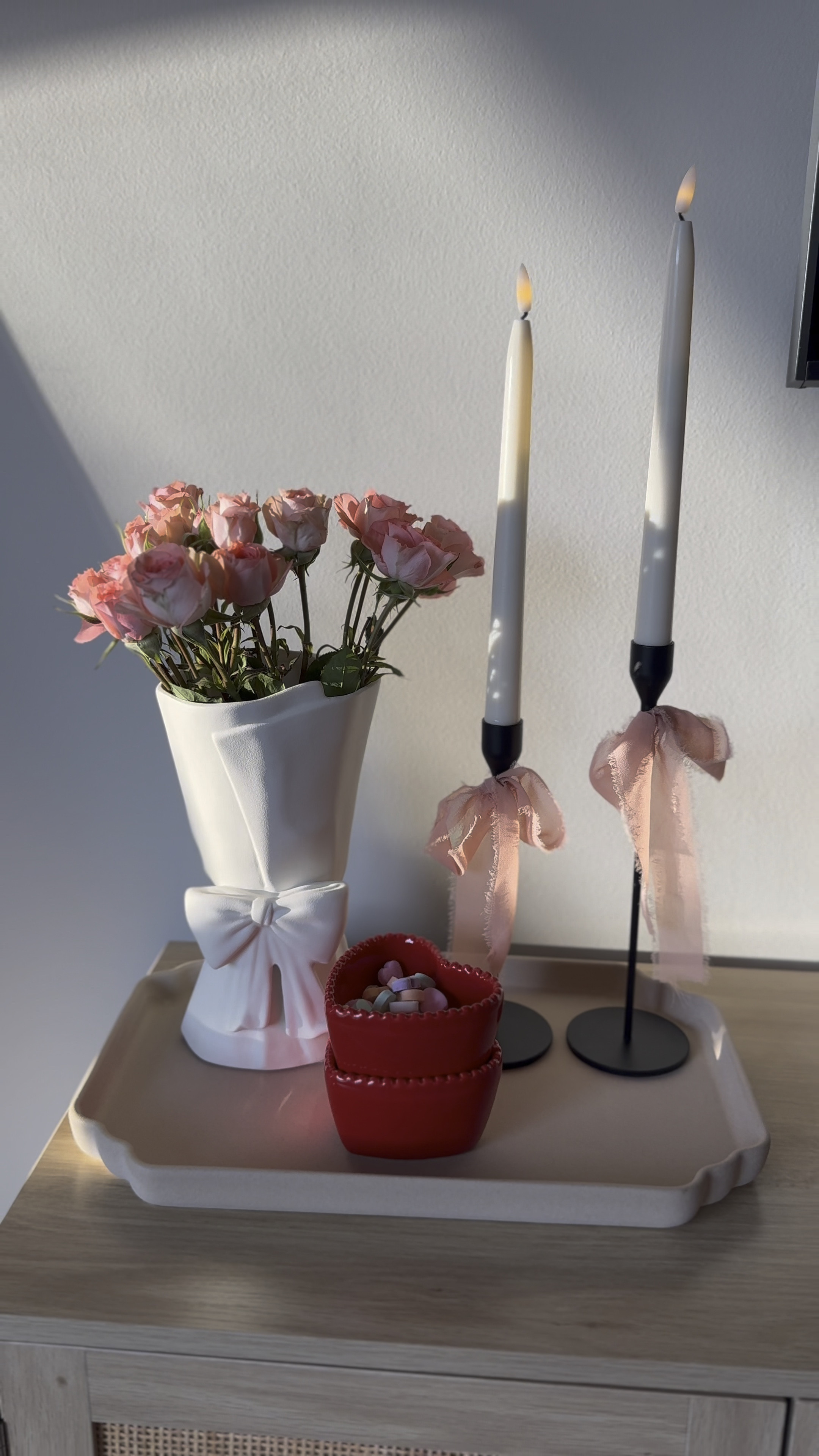 Valentines Day centerpiece 💌

Home decor | tray decor 

#LTKSeasonal #LTKHome #LTKParties