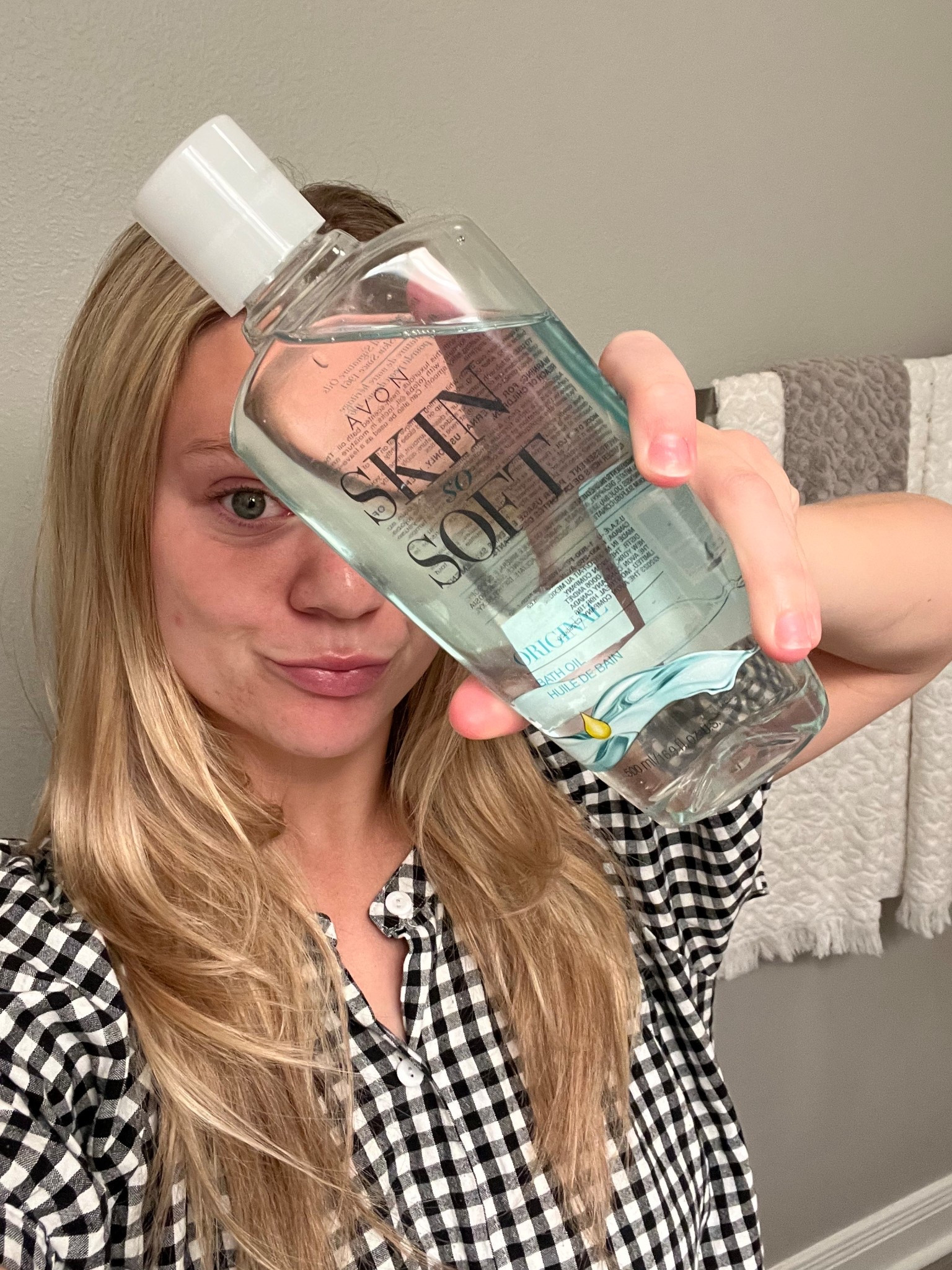 I STRUGGLE with dry skin this time of year, but this stuff is helping me stay hydrated!! 🤌🏼🤌🏼 your skin needs it

#LTKselfcare #LTKmomlife #LTKBeauty