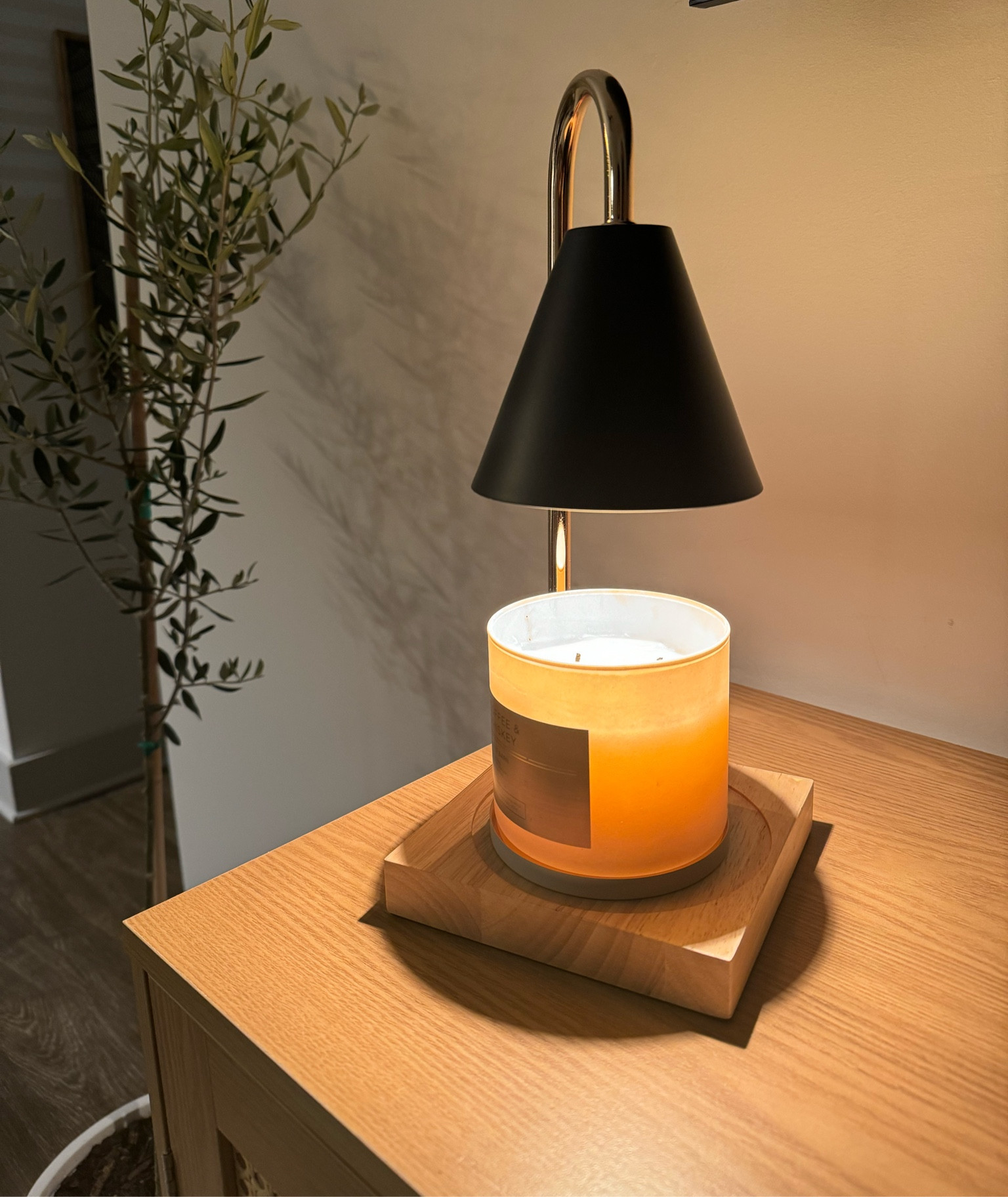Calentador de vela (sí funciona para que las velas duren más) 

#LTKGiftGuide #LTKHome #LTKFamily