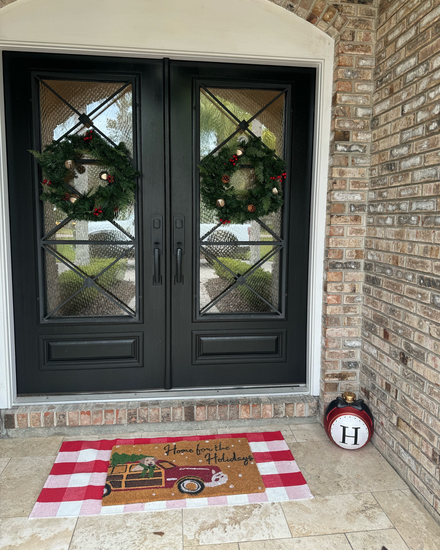 our christmas front porch dChristmas

#LTKSeasonal #LTKHome #LTKHoliday
