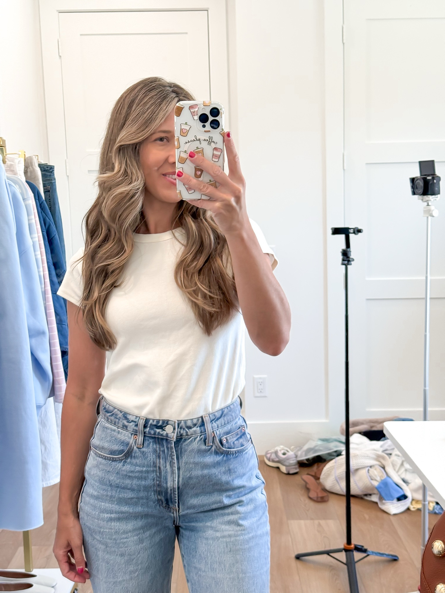 Perfect neutral ribbed tee that tucks in 
Small
Jeans 26