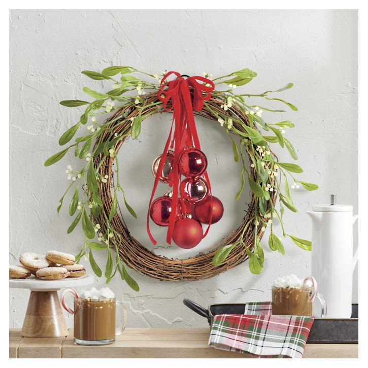 Merry Mistletoe Mini Wreath | Grandin Road | Grandin Road