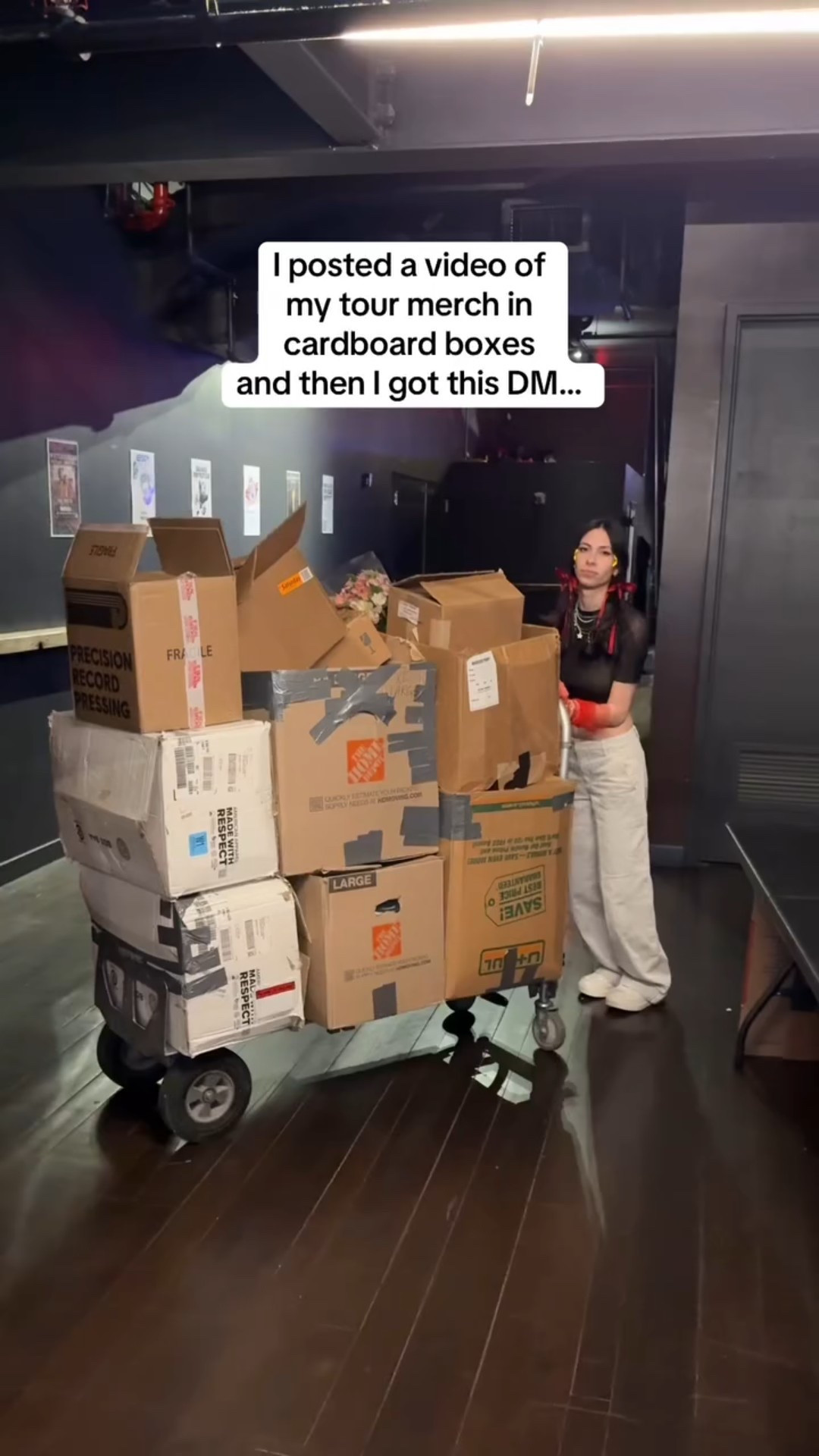 Obsessed with these storage bins!
.
#storytime #singersongwriter #ontour #wholesome #independentartist