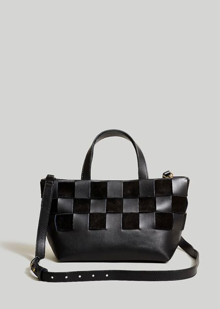 Can’t get enough of this fall bag. The woven suede and leather detail is my favorite. Available in two sizes and other colors. 

#FullHandbags #FallOutfit #FallBag #Checkered #AffordableStyle #Fallaccessories #giftforher



#LTKitbag #LTKGiftGuide #LTKSeasonal