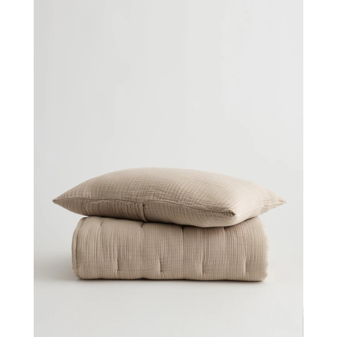 Organic Airy Gauze Toddler Quilt & Sham Set | Quince