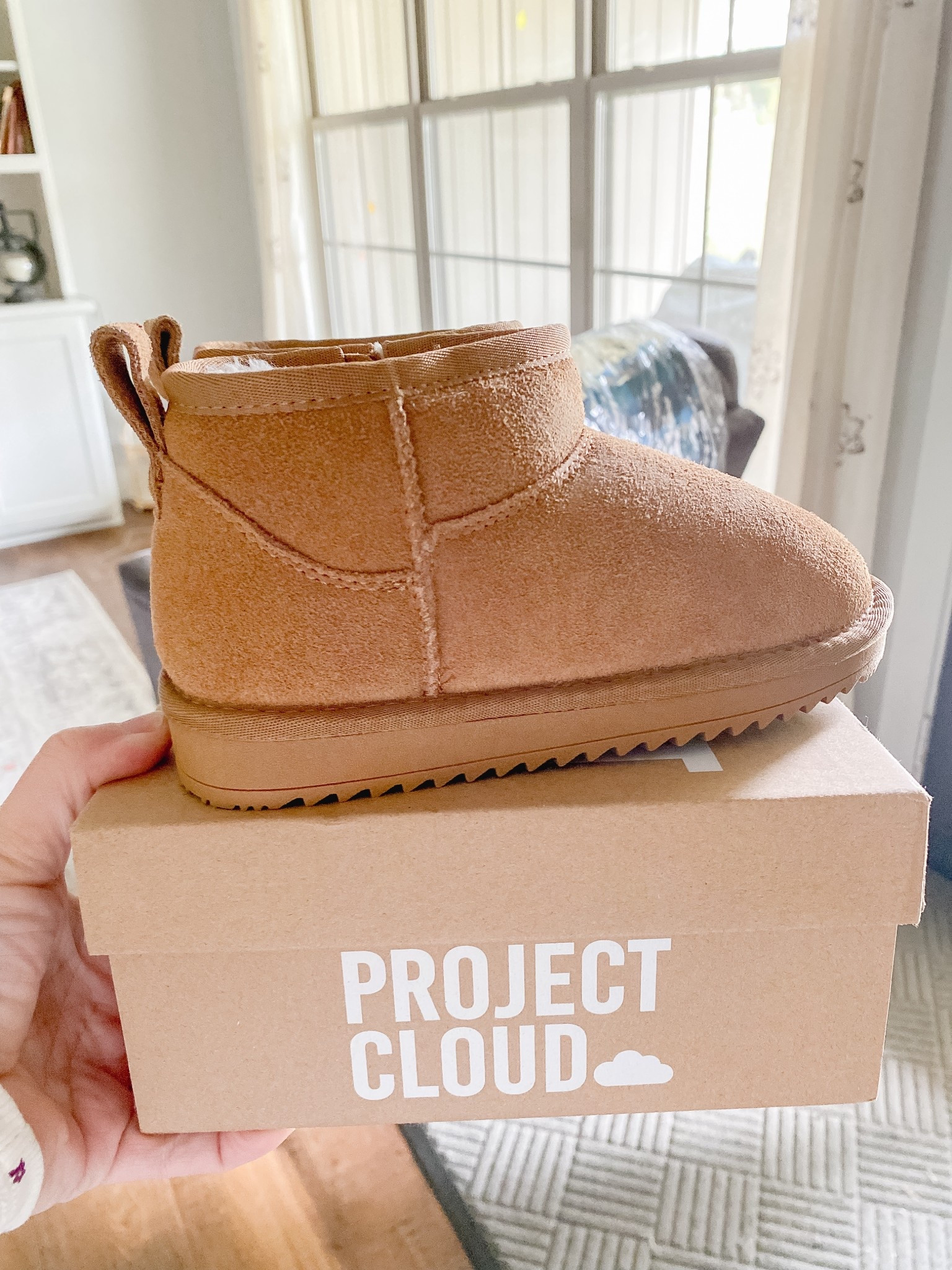 Little kid boots with a zipper for easy on! Great quality!

#LTKFindsUnder50 #LTKFamily #LTKKids