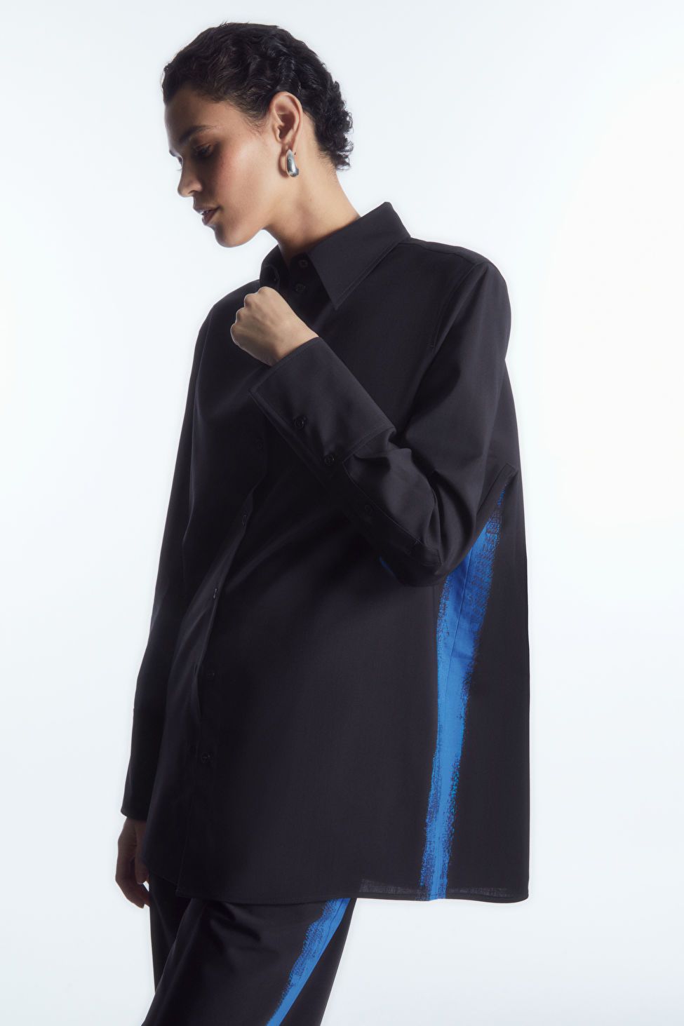 OVERSIZED PAINTED WOOL SHIRT - NAVY / BRIGHT BLUE - Shirts - COS | COS (US)