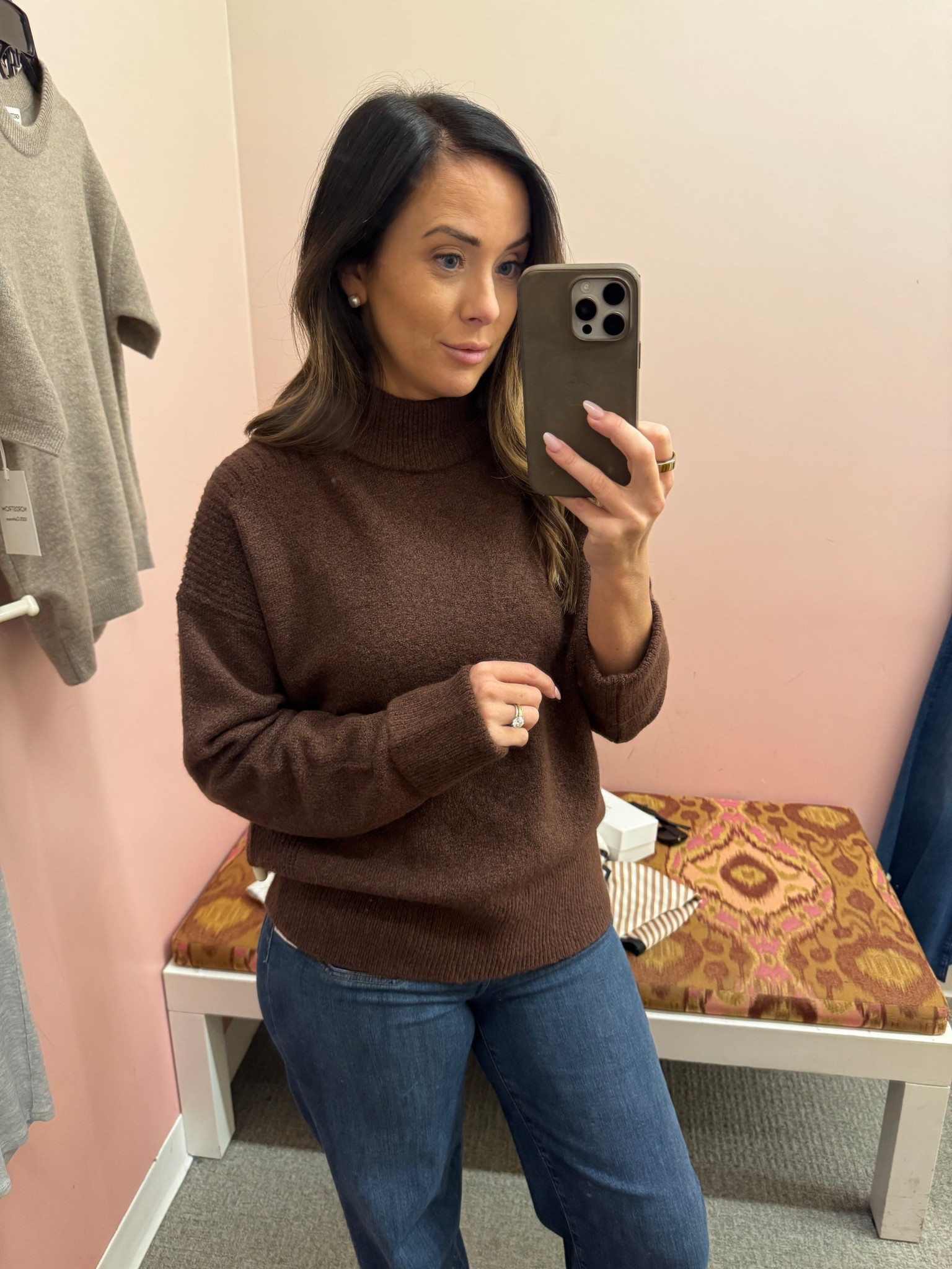 brown sweater on sale

#LTKFindsUnder100 #LTKSaleAlert