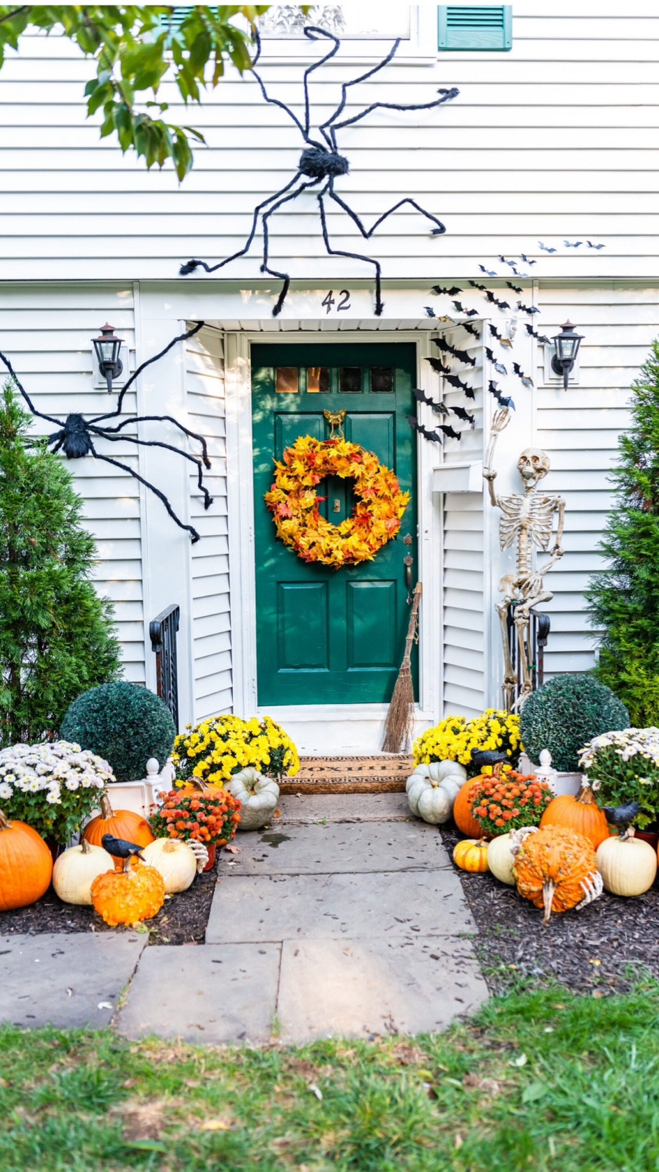 Outdoor Halloween 🎃 fun: poseable 5ft. skeleton, skeleton hands, giant spiders, bats, black crows, fall leaves wreathhs

#LTKHome #LTKSeasonal