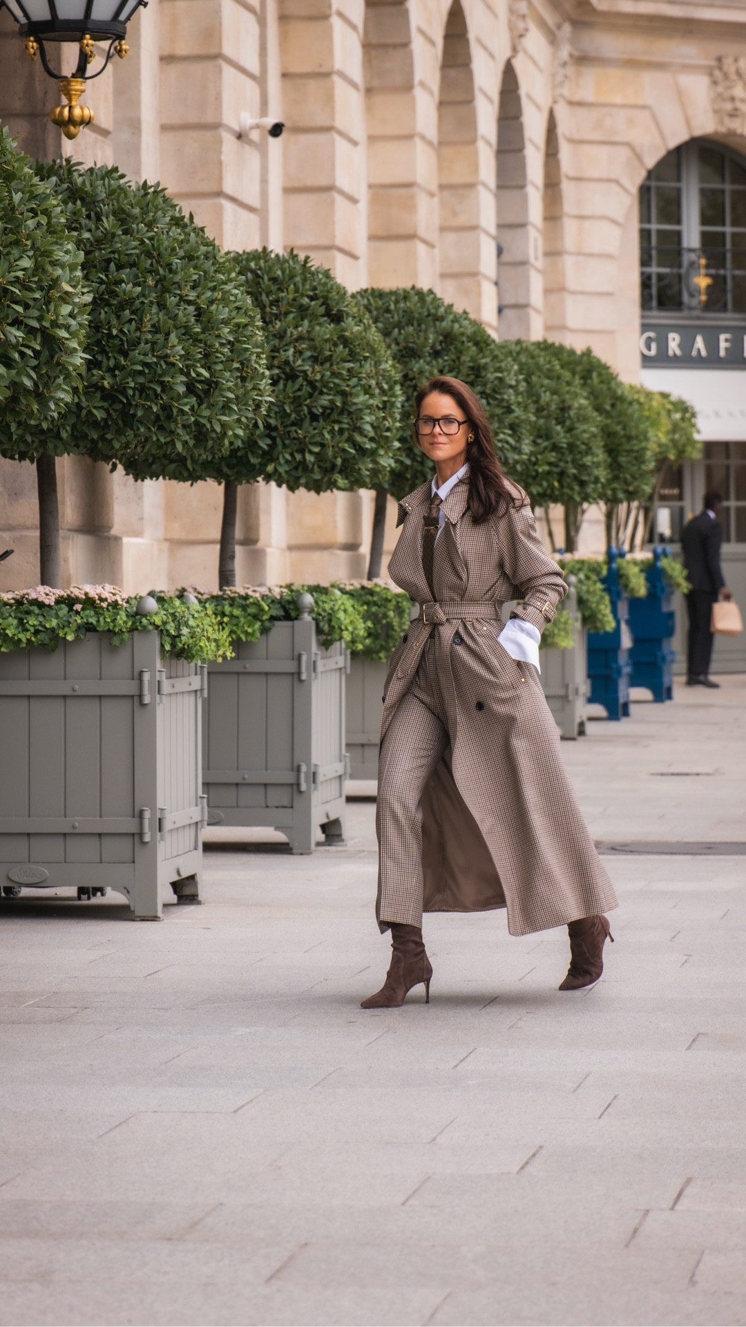 Get ready with me for work as a fashion founder 🤍

Two looks, same trouser… and I genuinely can’t pick a favourite.
Emma top or Anna cardigan - which would you choose?