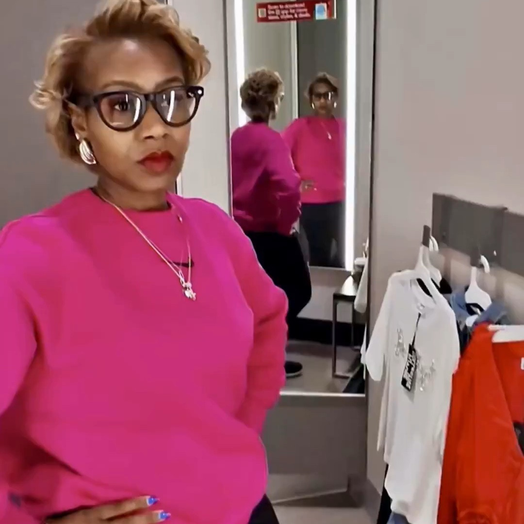 ✨ Two Jackets, Endless Winter Vibes! ✨
Winter is here, and these two jackets are total game-changers! Captured these looks hands-free with my Meta Ray-Ban glasses—how fun is that?
🎯 Levi’s Faux Shearling 90’s Trucker Jacket
	•	Vintage cool meets modern chic with cozy faux shearling lining.
	•	Style it over a turtleneck or hoodie for laid-back layers.

🎯 Wild Fable Puffer Jacket in Gray
	•	Lightweight yet warm with a neutral hue that goes with everything.
	•	Pair it with leggings and a chunky scarf for effortless street style.
The content was Created with my Meta Rayban glasses 🤓😎
Happy New Year BTW!! #2025
#TargetStyle #WinterFashion #LTKOuterwear #CozyAndChic #

#LTKStyleTip #LTKSeasonal #LTKWatchNow