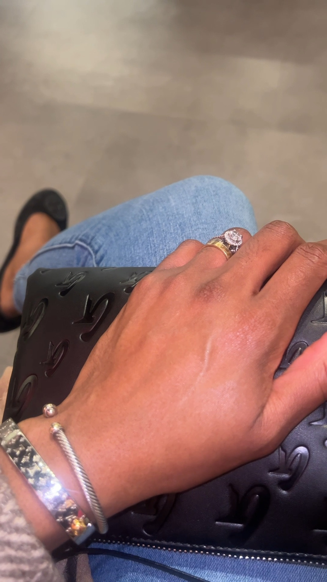 Phone upgrade for pop.

As for me, I’m still deciding if I should do the 17 Pro or wait for the next generation 😩

I’m getting storage messages soooo, I need to figure my life out soon. 

#LTKBeauty #LTKdayinmylife #LTKvlog