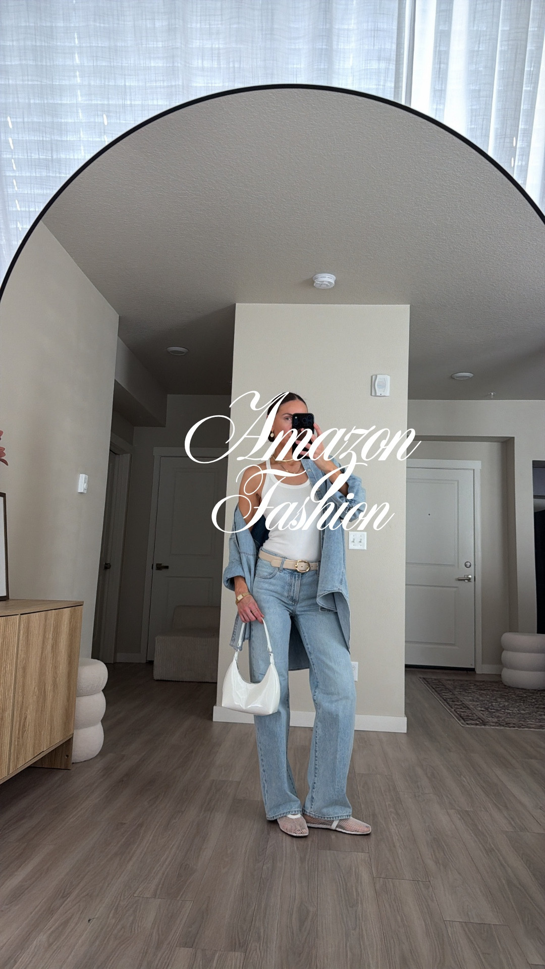 Linking exact Wearing 35 in jeans and small in everything else  