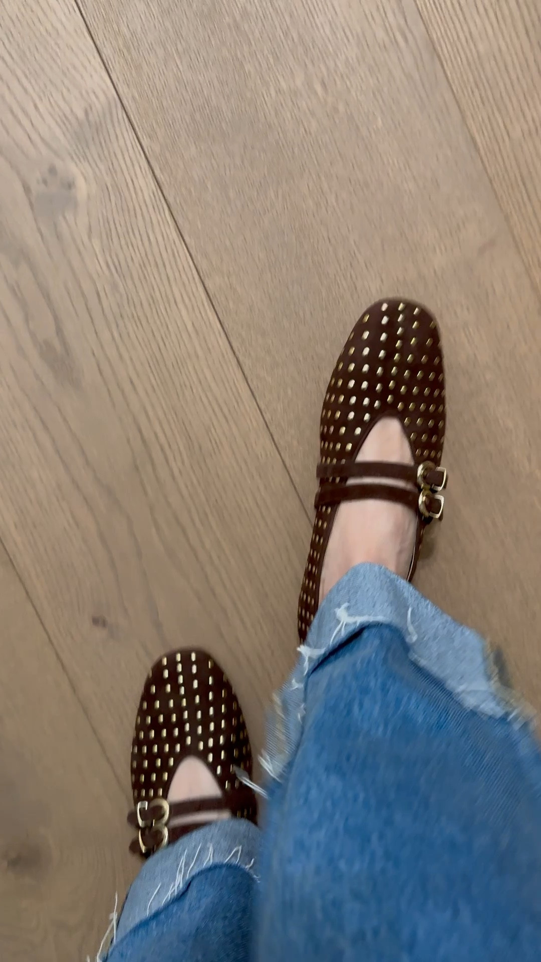 I love these chocolate brown studded flats! 

#LTKootd #LTKdayinmylife #LTKSeasonal