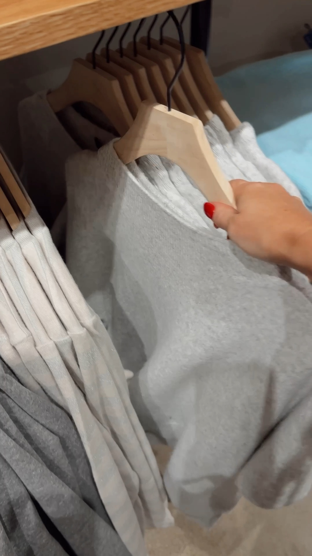 Wish I had more time to shop yesterday because this outfit would have come home with me!!! So cute!
These are some of my favorite Evereve jeans I have in blue denim, so comfy and true to size! 

#LTKPetite #LTKootd #LTKHoliday